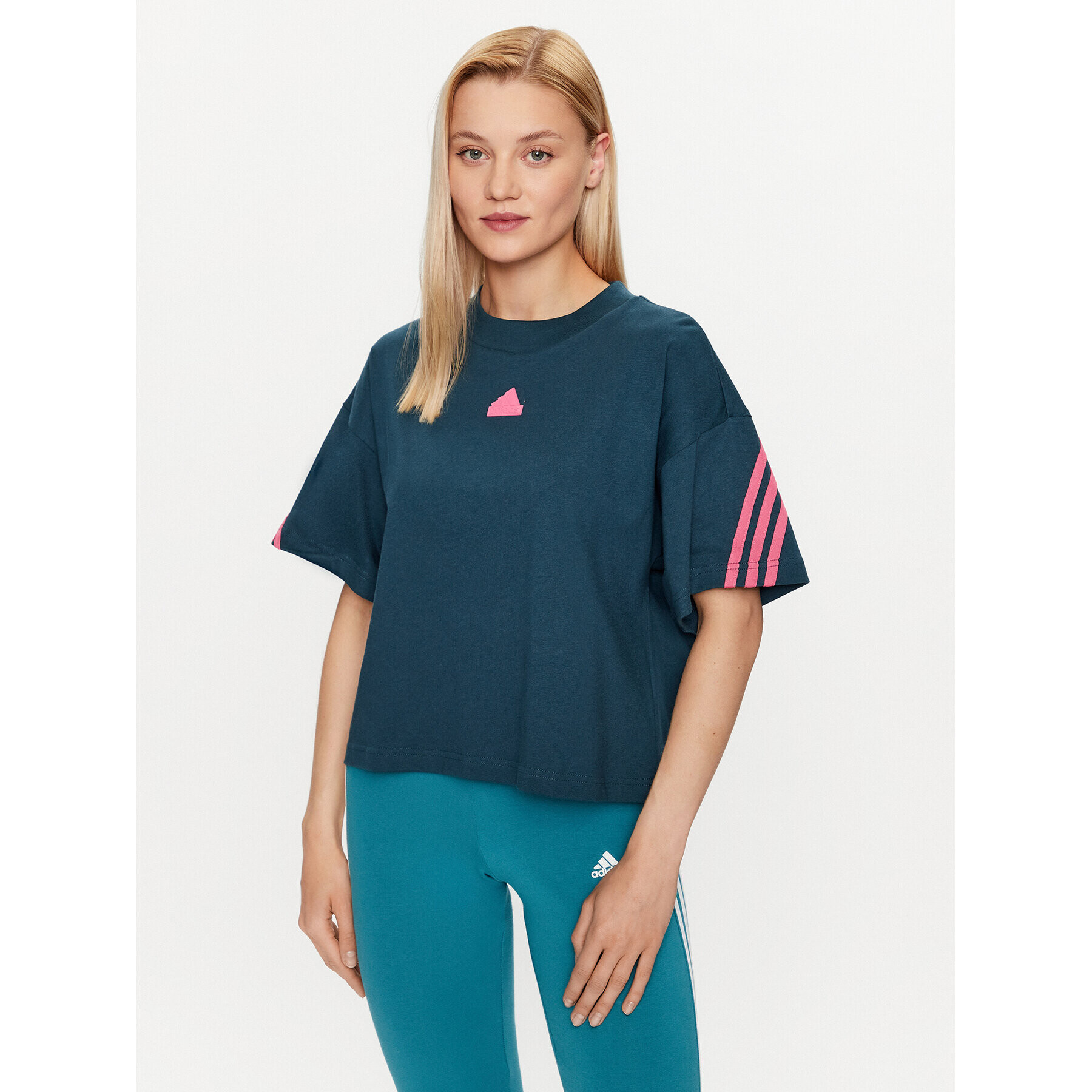 adidas Тишърт Future Icons 3-Stripes T-Shirt IL3063 Електриков Loose Fit - Pepit.bg