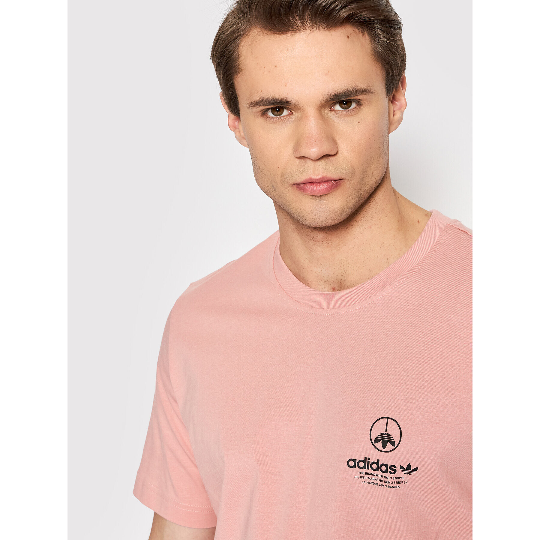 adidas Тишърт Graphics United HF4910 Розов Regular Fit - Pepit.bg