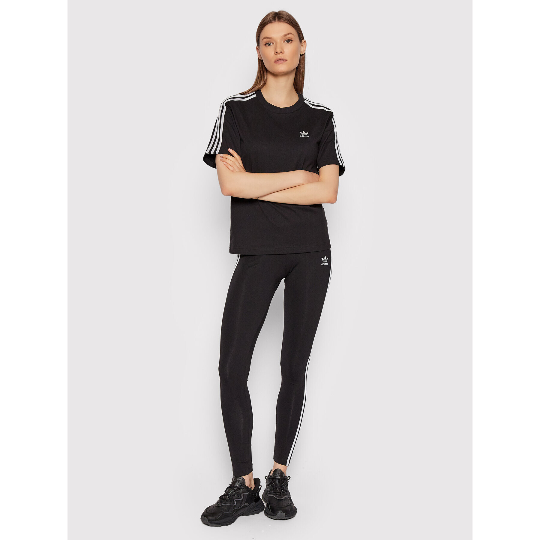 adidas Тишърт HF7533 Черен Regular Fit - Pepit.bg