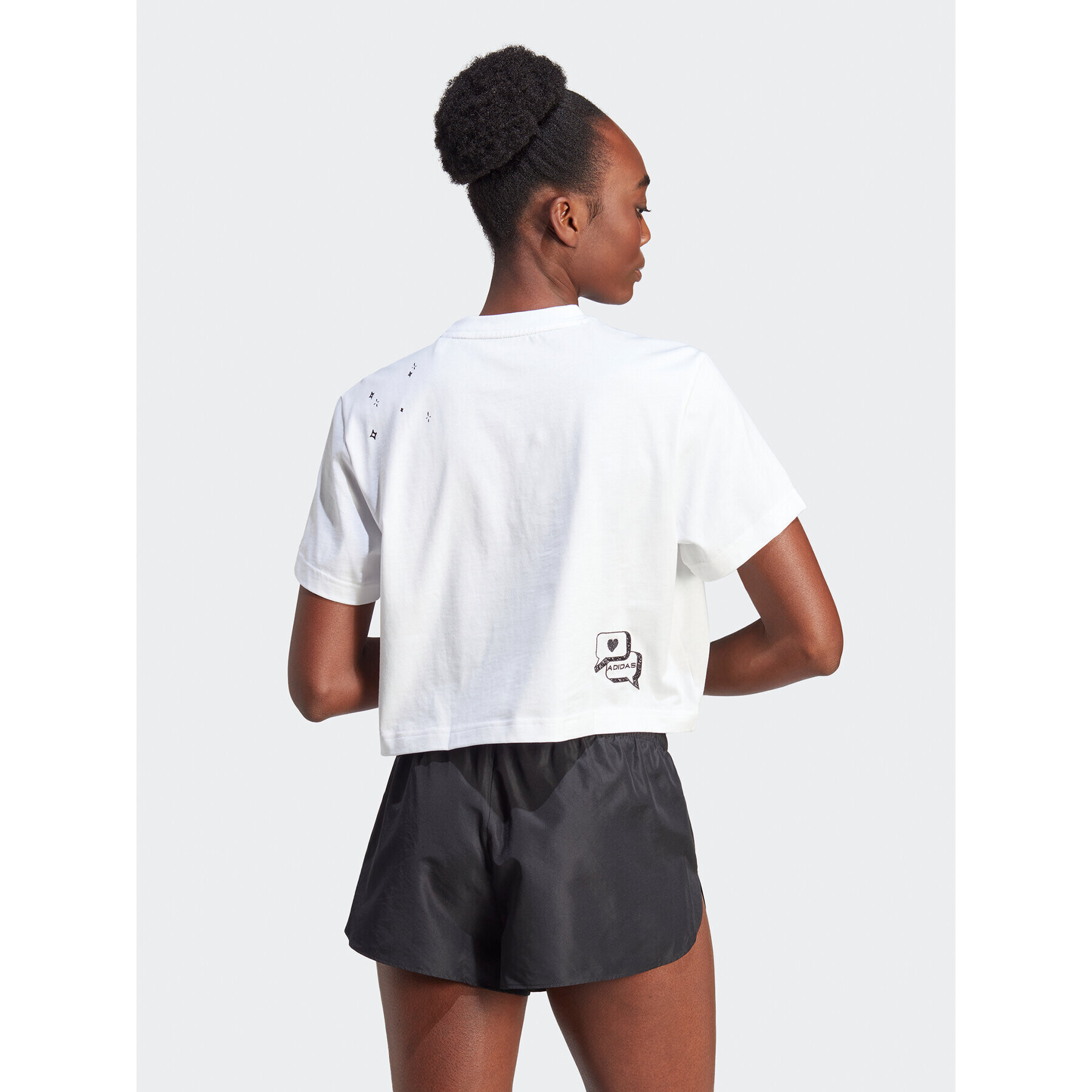 adidas Тишърт IA3161 Бял Loose Fit - Pepit.bg