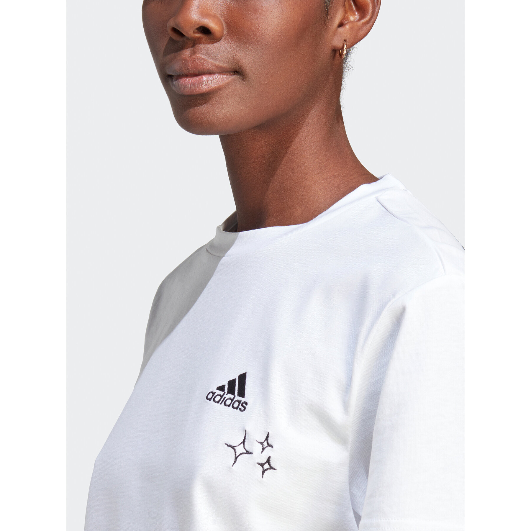 adidas Тишърт IA3161 Бял Loose Fit - Pepit.bg