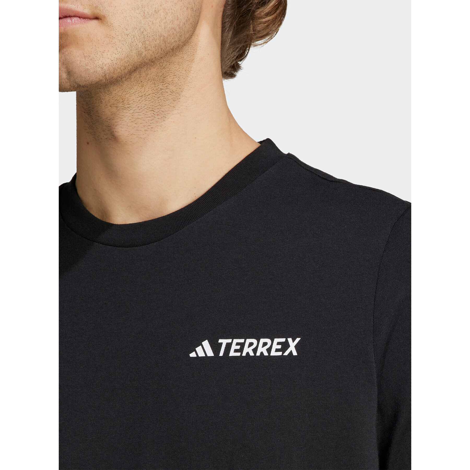 adidas Тишърт IB4872 Черен Regular Fit - Pepit.bg