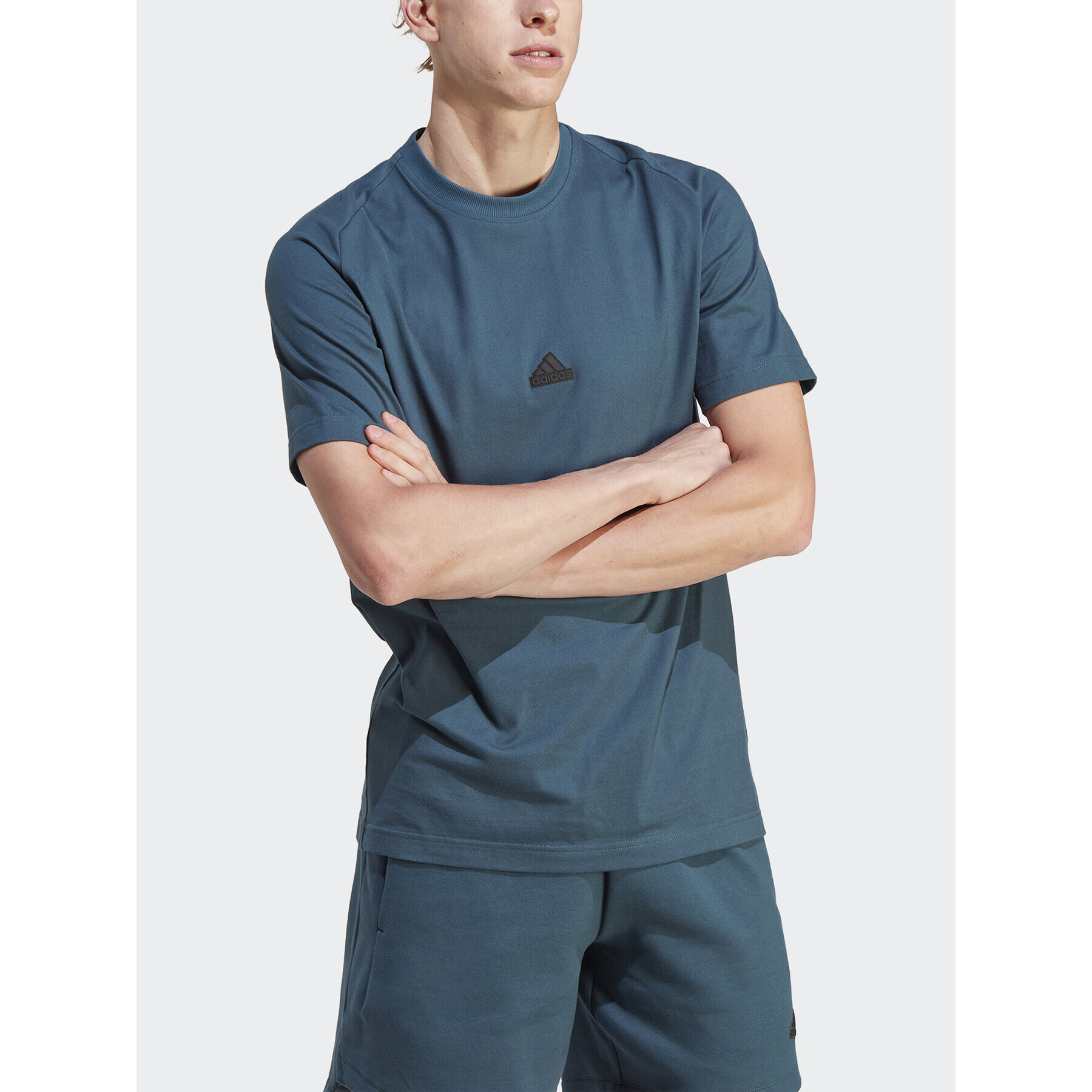 adidas Тишърт IJ6130 Електриков Regular Fit - Pepit.bg