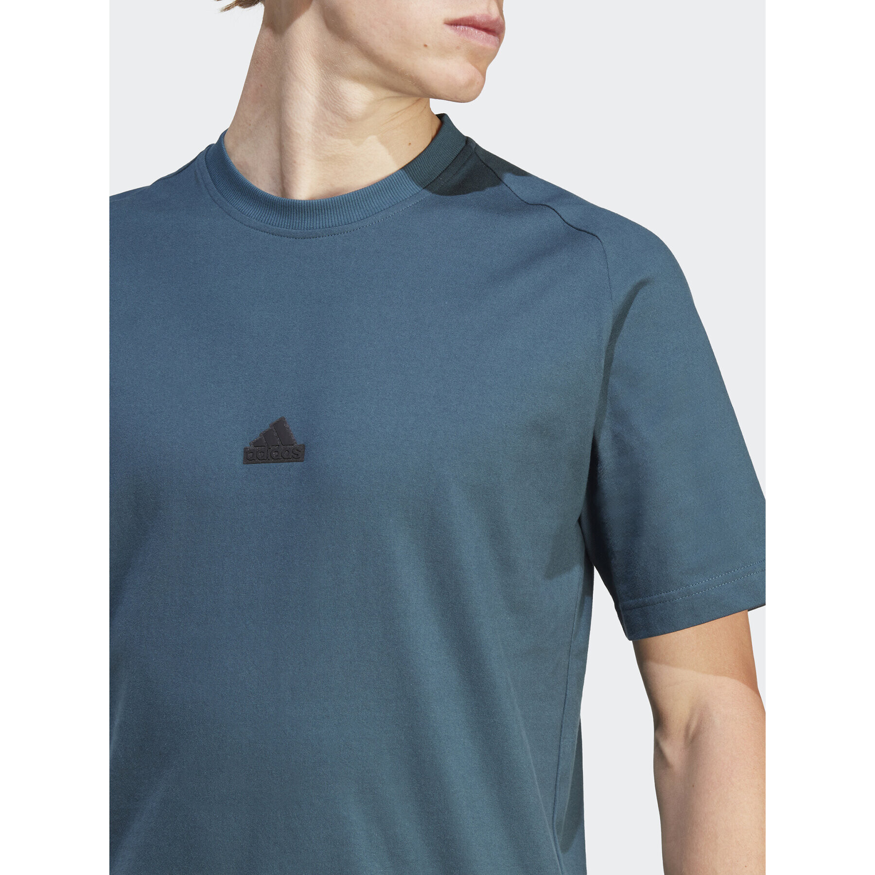 adidas Тишърт IJ6130 Електриков Regular Fit - Pepit.bg