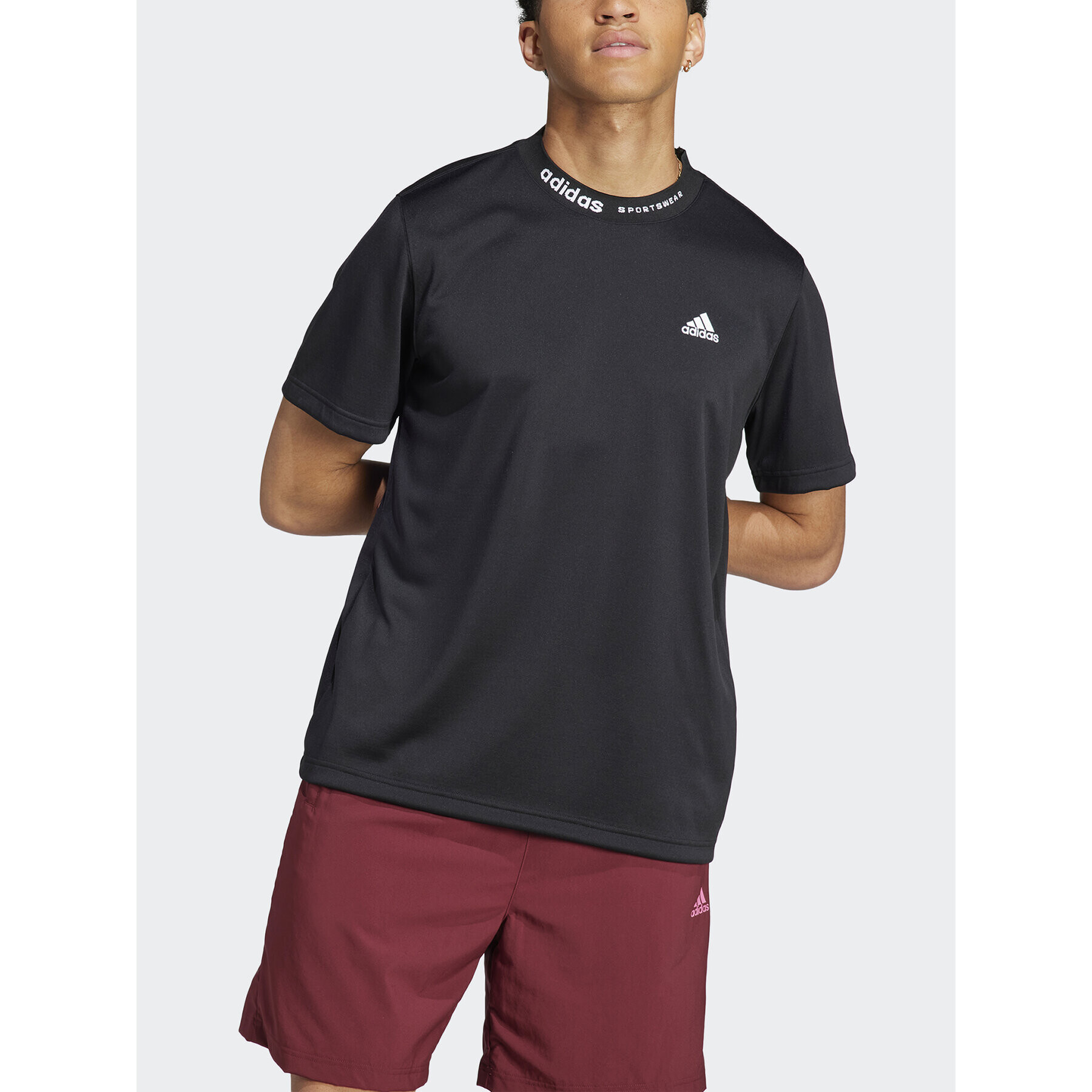 adidas Тишърт IJ6460 Черен Loose Fit - Pepit.bg