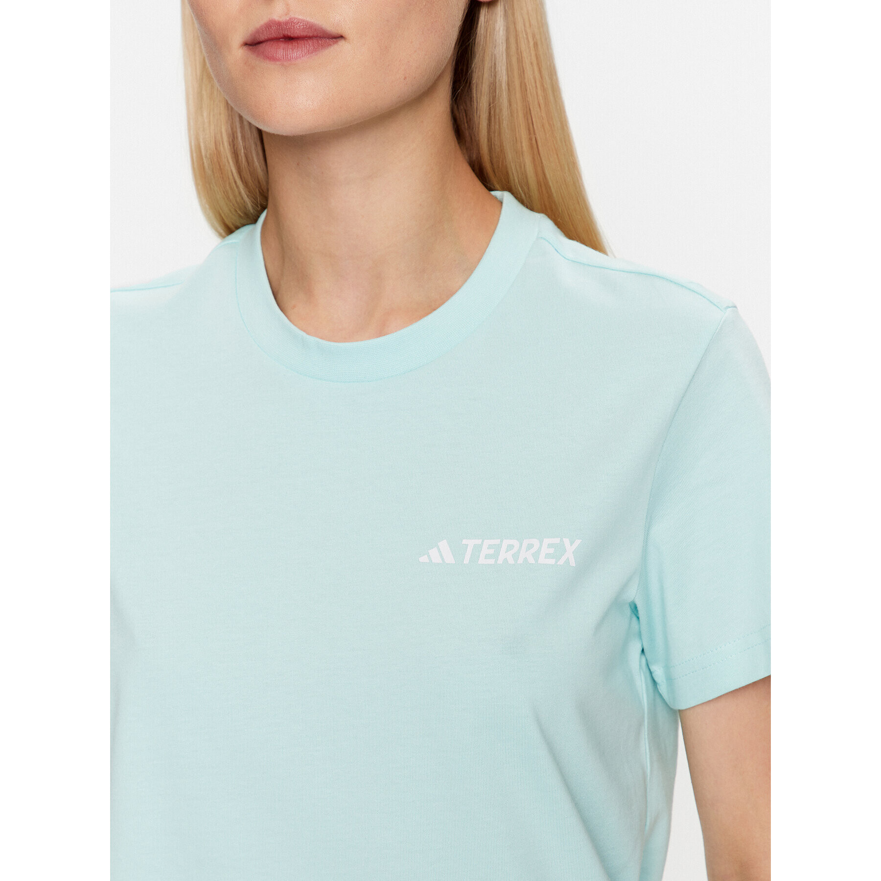 adidas Тишърт IL2635 Електриков Regular Fit - Pepit.bg