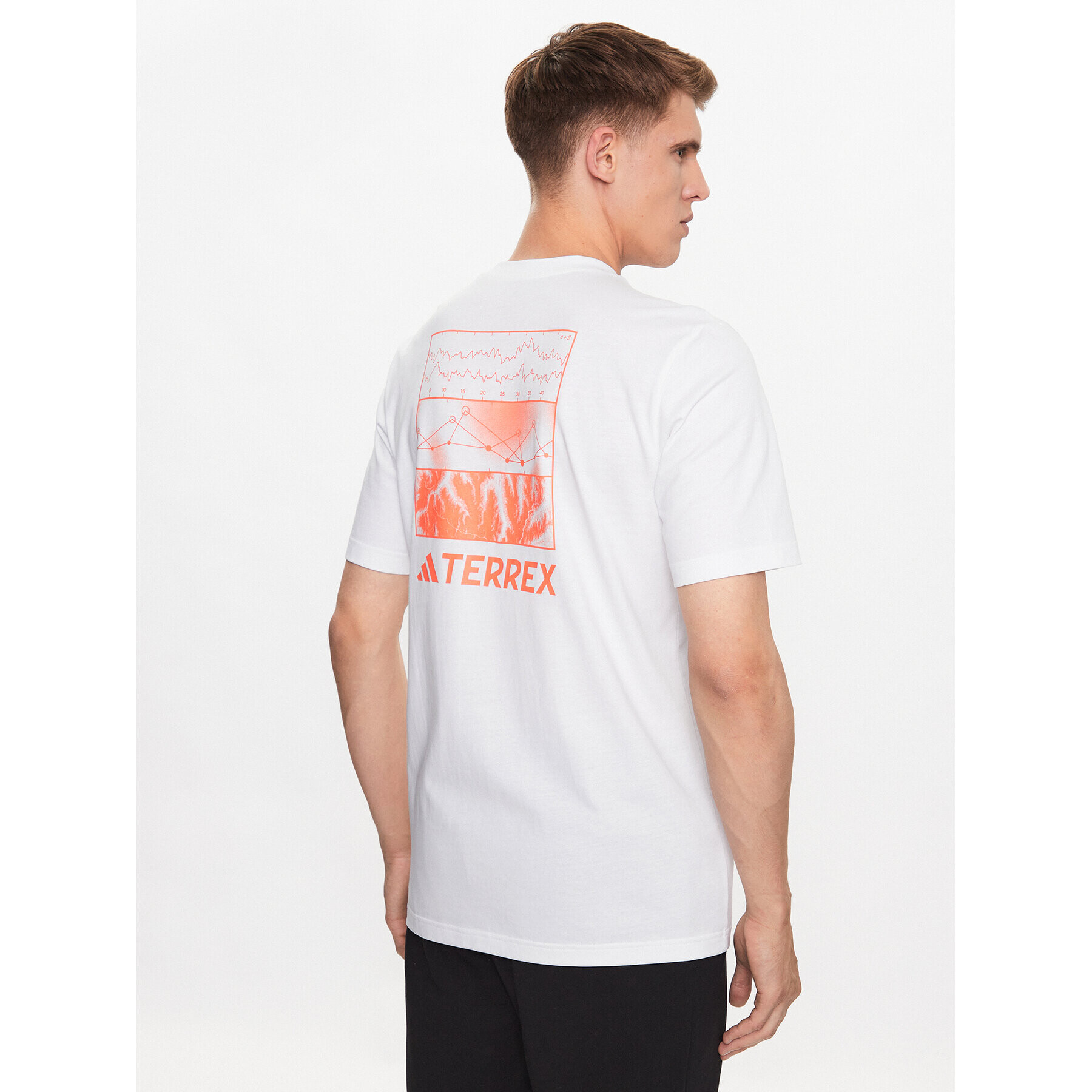 adidas Тишърт IL2636 Бял Regular Fit - Pepit.bg