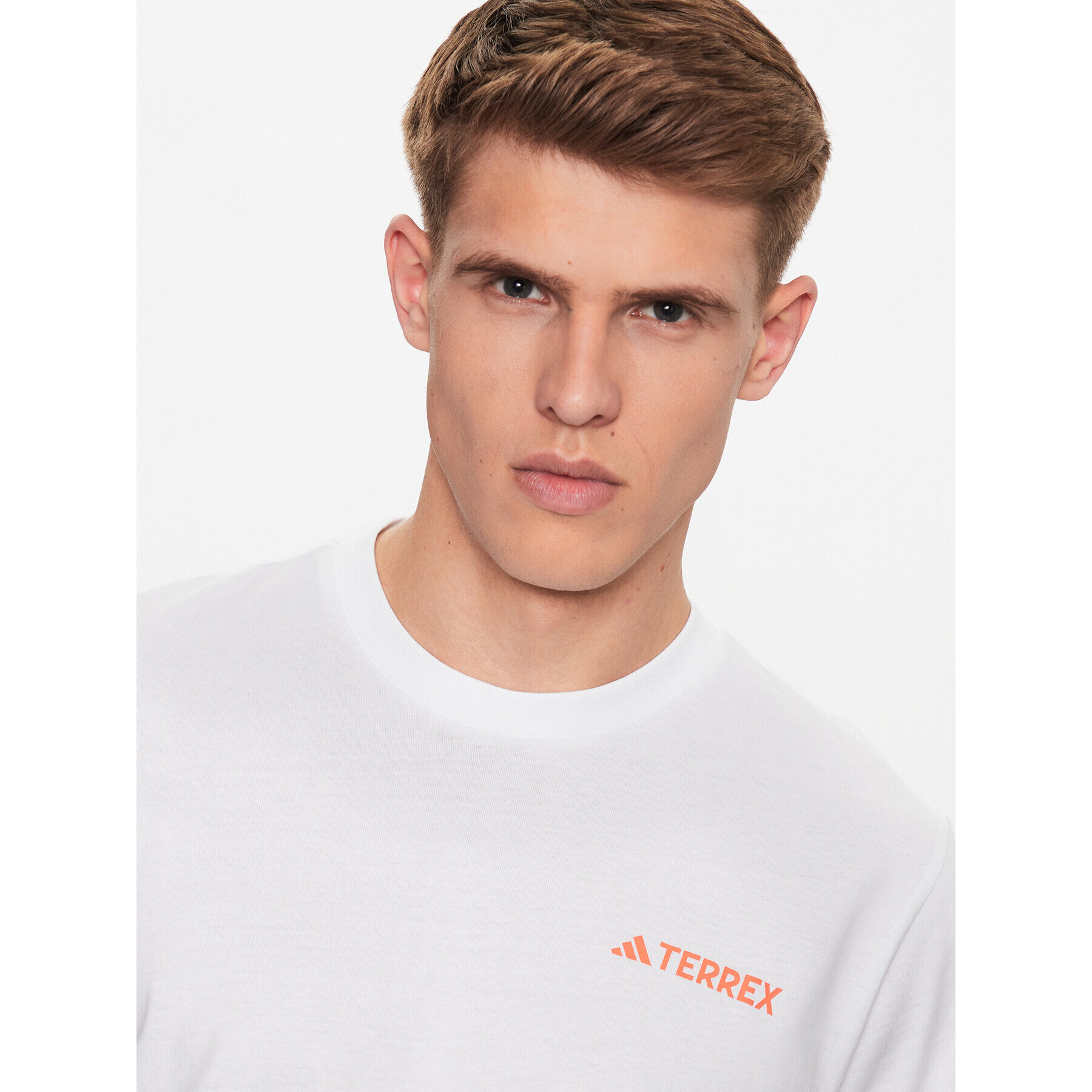 adidas Тишърт IL2636 Бял Regular Fit - Pepit.bg