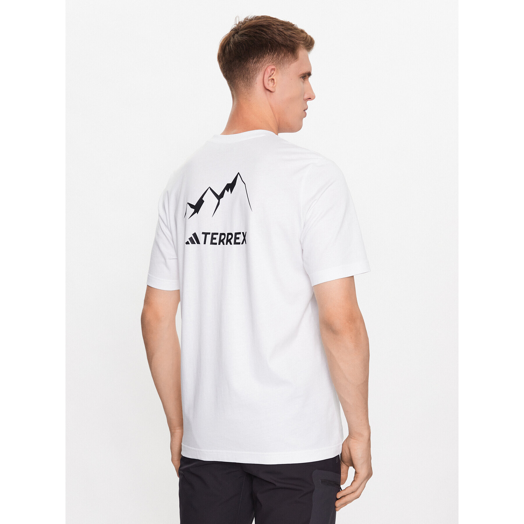 adidas Тишърт IL2648 Бял Regular Fit - Pepit.bg