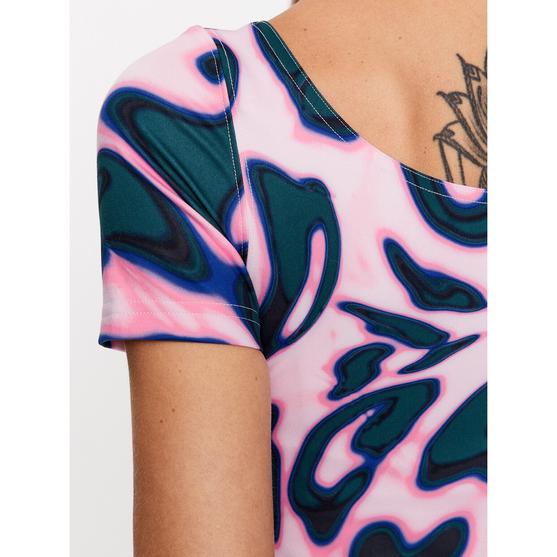 adidas Тишърт IM2566 Розов Loose Fit - Pepit.bg