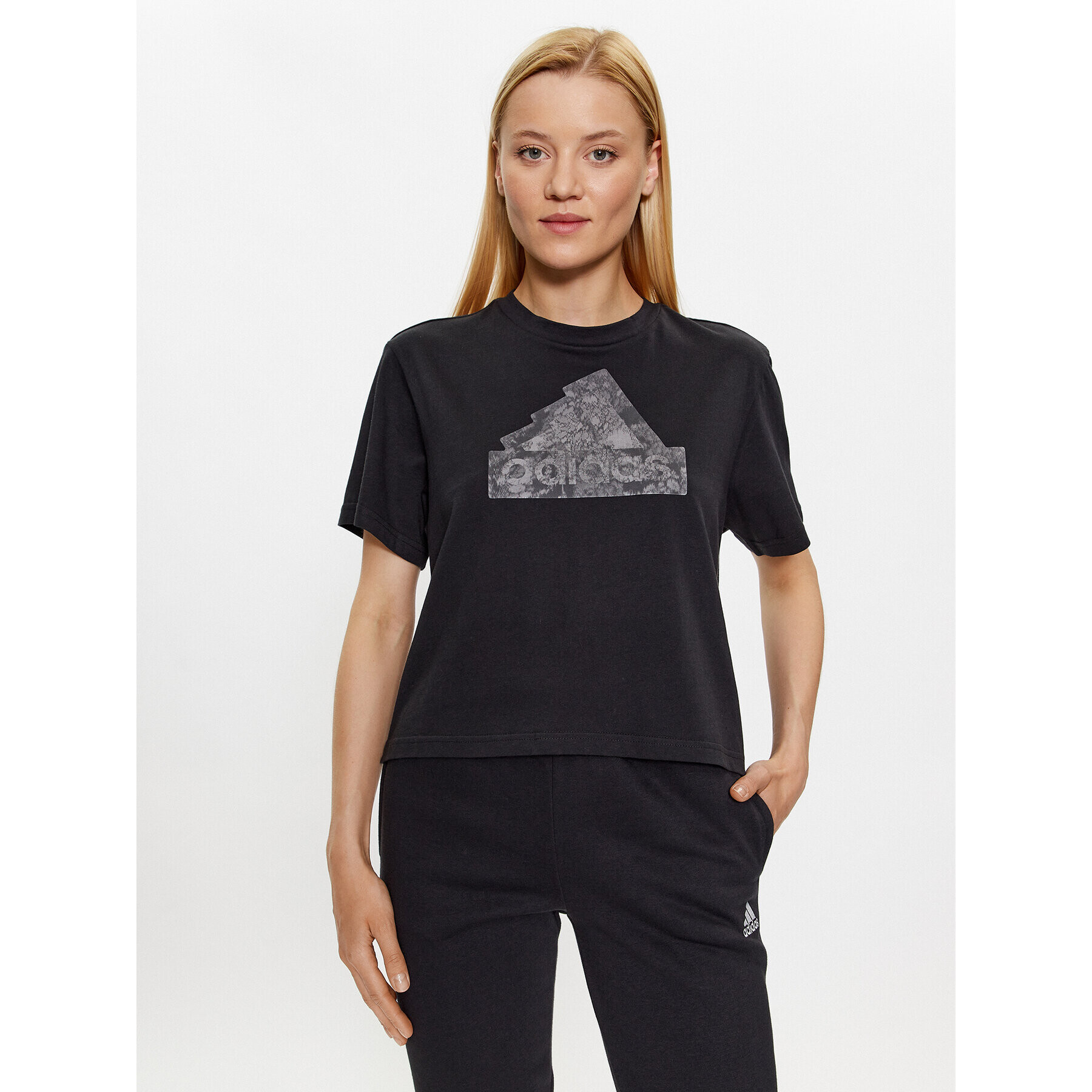 adidas Тишърт IM4255 Черен - Pepit.bg