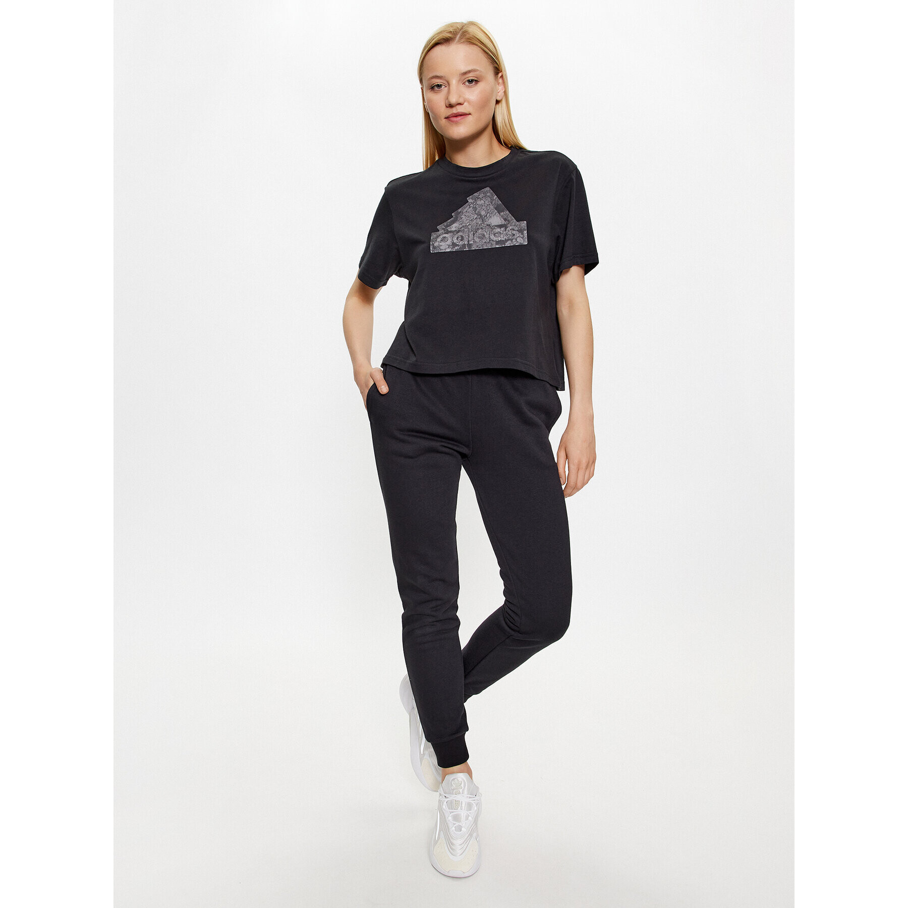 adidas Тишърт IM4255 Черен - Pepit.bg