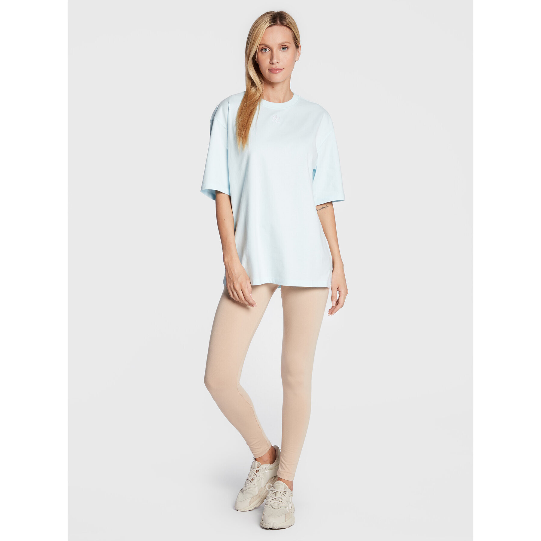 adidas Тишърт Loungewear adicolor Essentials HM1828 Син Relaxed Fit - Pepit.bg