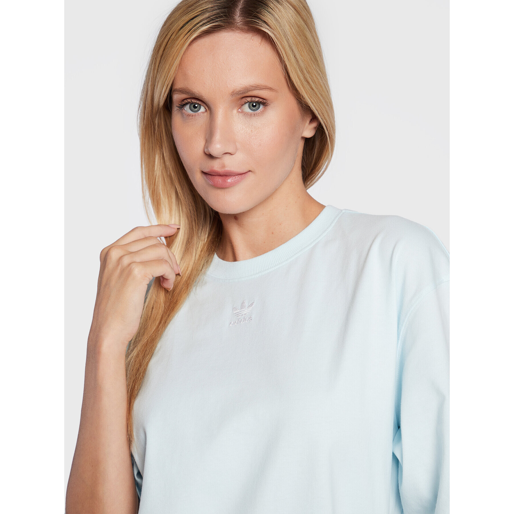 adidas Тишърт Loungewear adicolor Essentials HM1828 Син Relaxed Fit - Pepit.bg