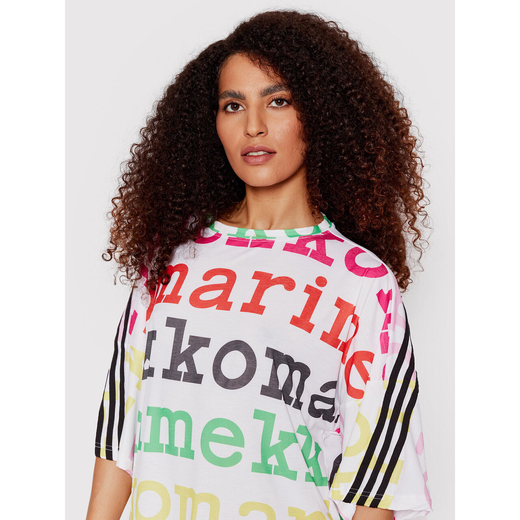 adidas Тишърт MARIMEKKO H67090 Бял Loose Fit - Pepit.bg
