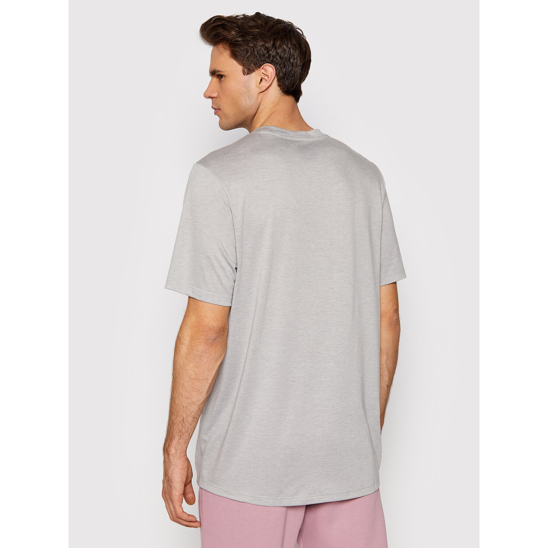 adidas Тишърт Primeblue Designed 2 Move Heathered Sport GR0507 Сив Regular Fit - Pepit.bg