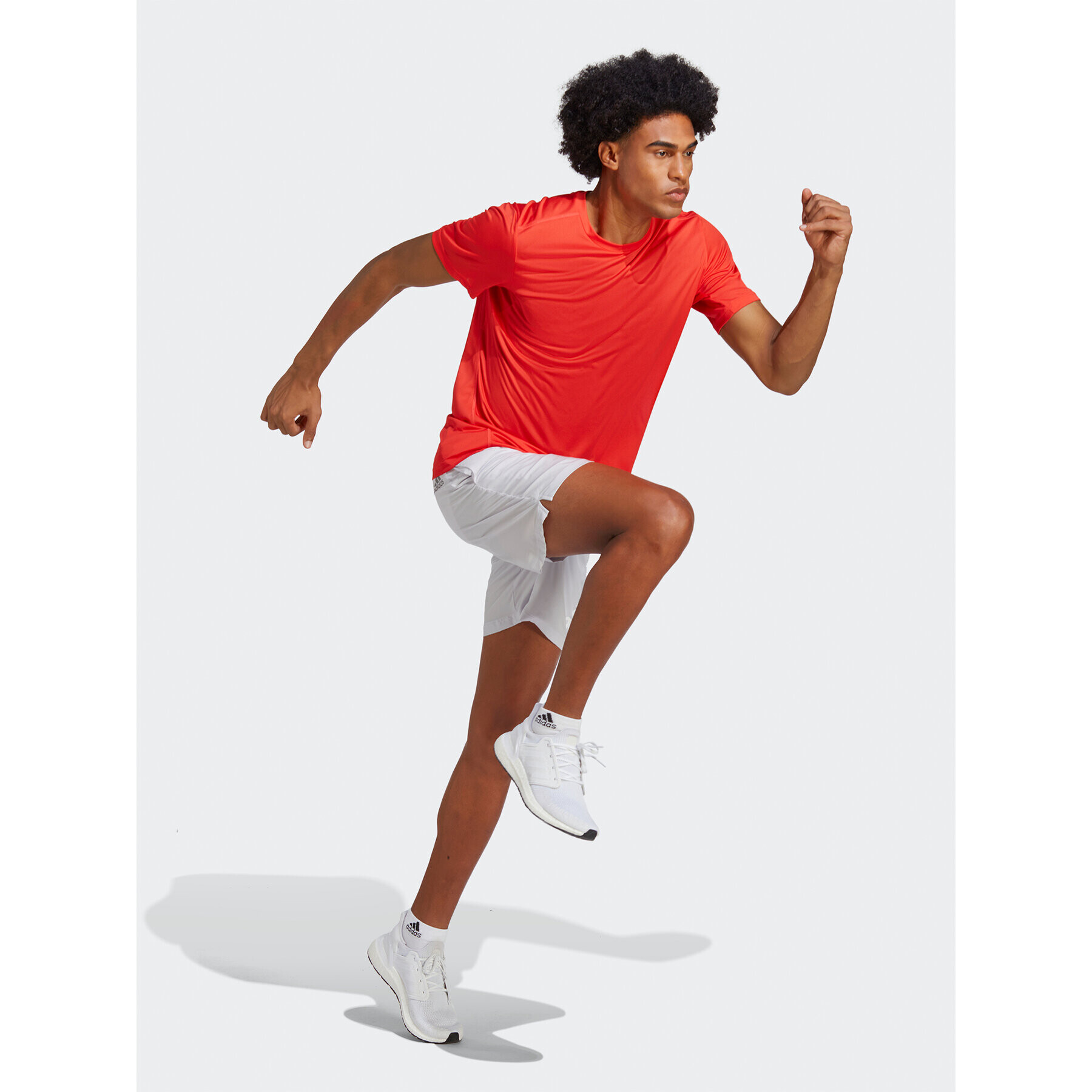 adidas Тишърт Run It T-Shirt IC7641 Червен Regular Fit - Pepit.bg
