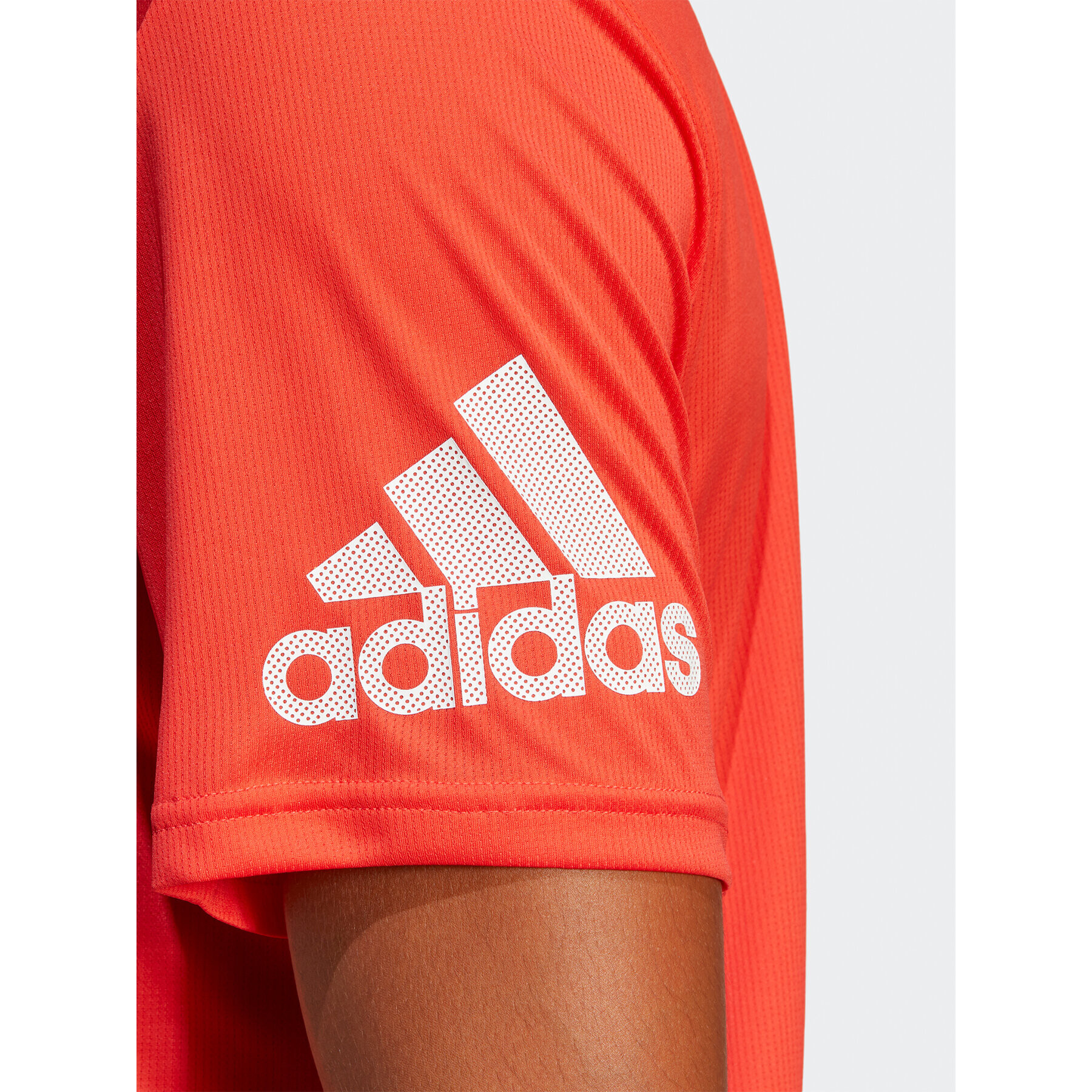adidas Тишърт Run It T-Shirt IC7641 Червен Regular Fit - Pepit.bg