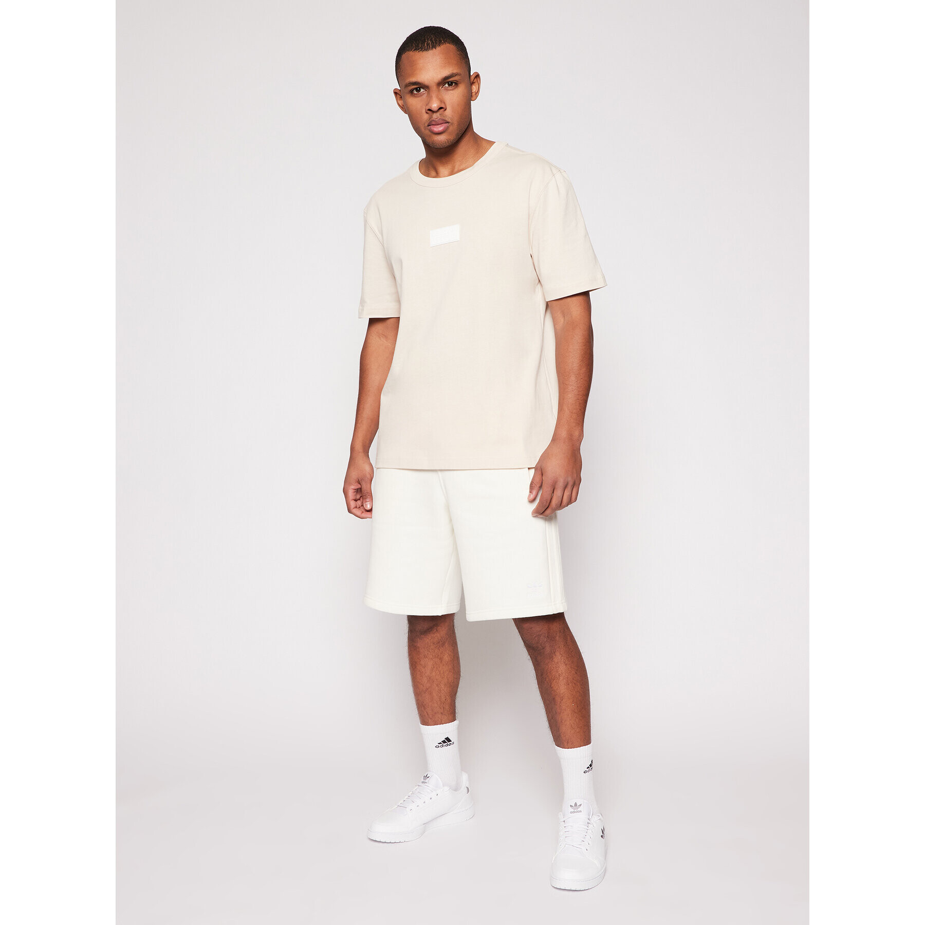 adidas Тишърт Silicon Badge T GN3298 Бежов Regular Fit - Pepit.bg