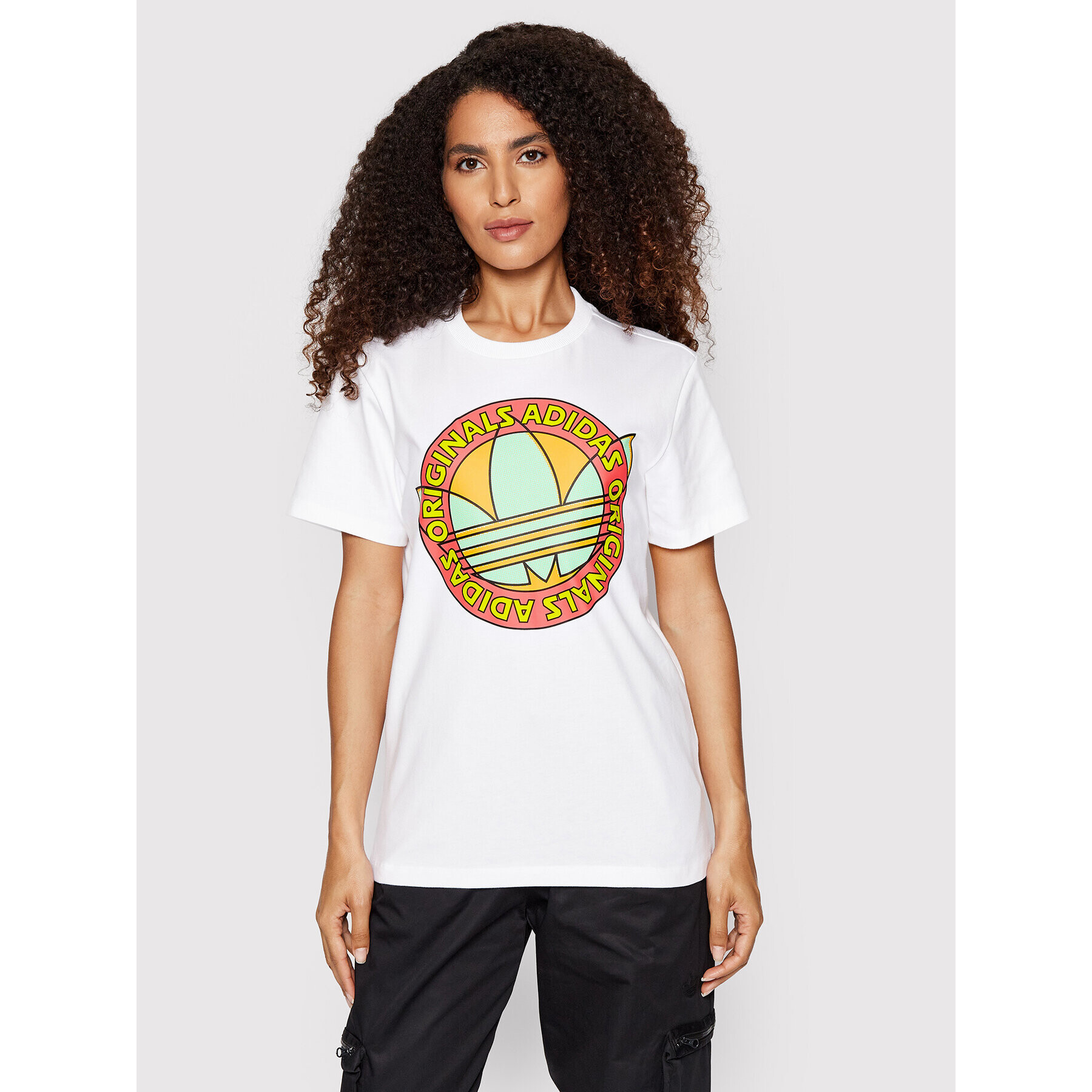 adidas Тишърт Summer Surf HC7061 Бял Loose Fit - Pepit.bg