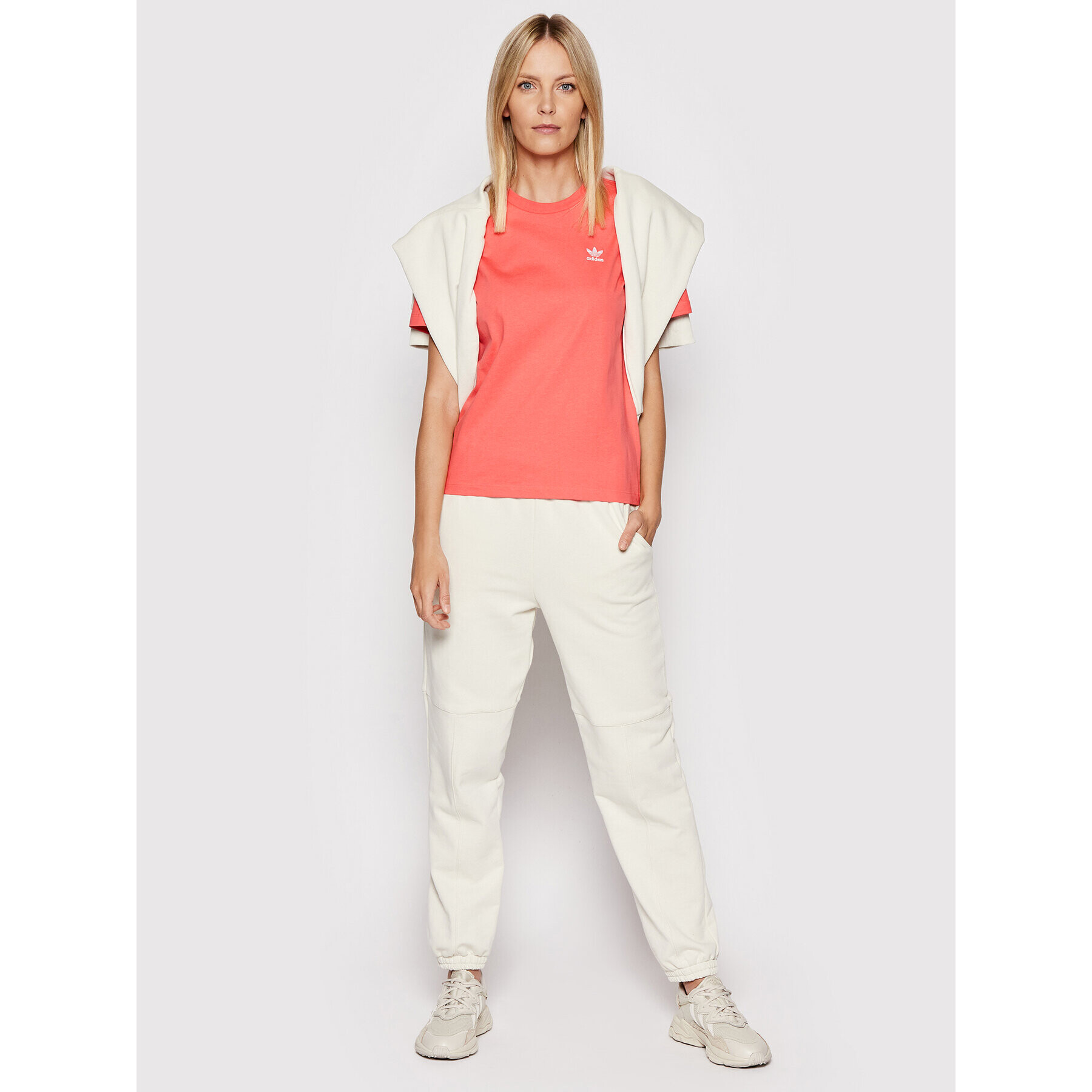adidas Тишърт Sunflower Graphic HC4596 Оранжев Regular Fit - Pepit.bg