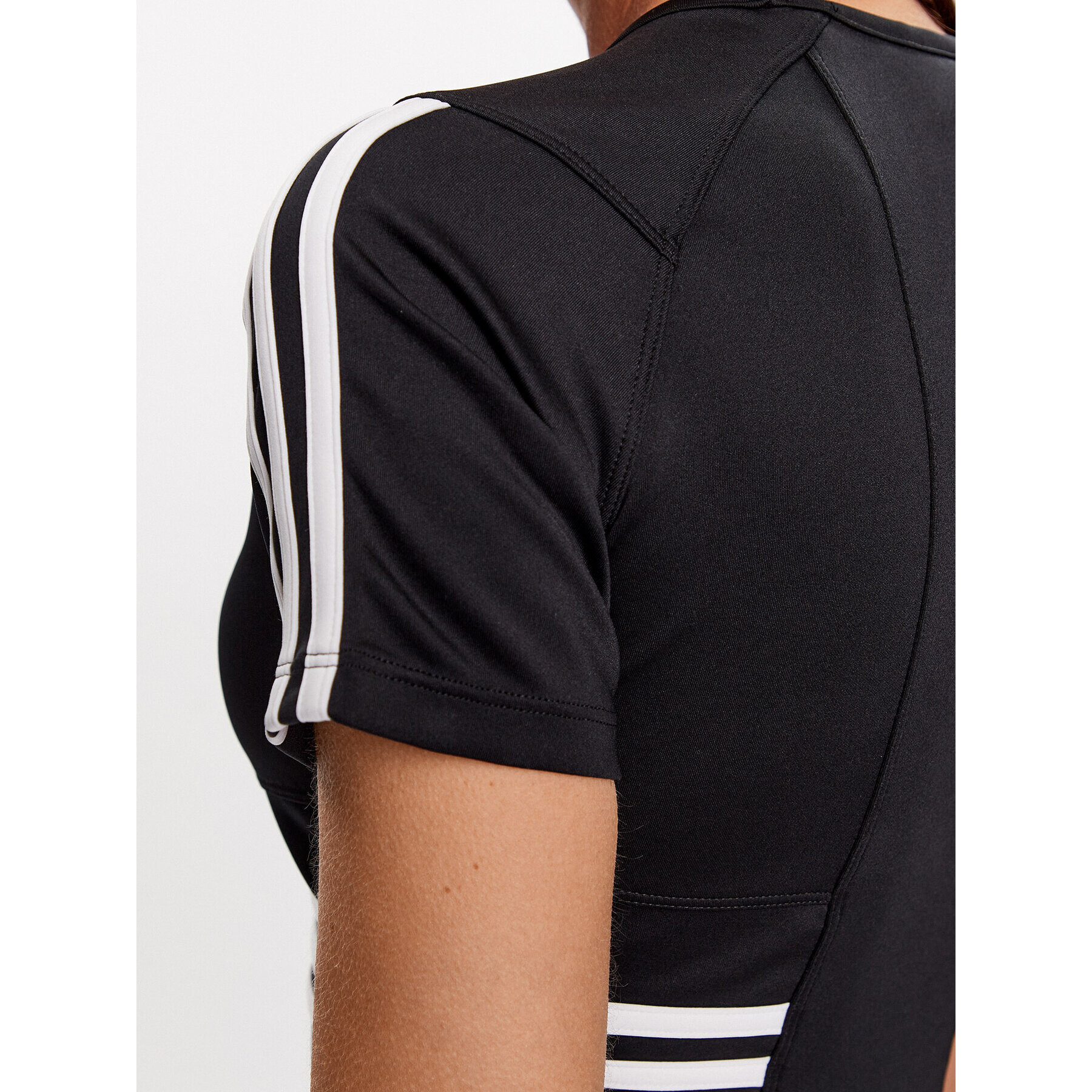 adidas Тишърт T-Shirt IC2379 Черен - Pepit.bg