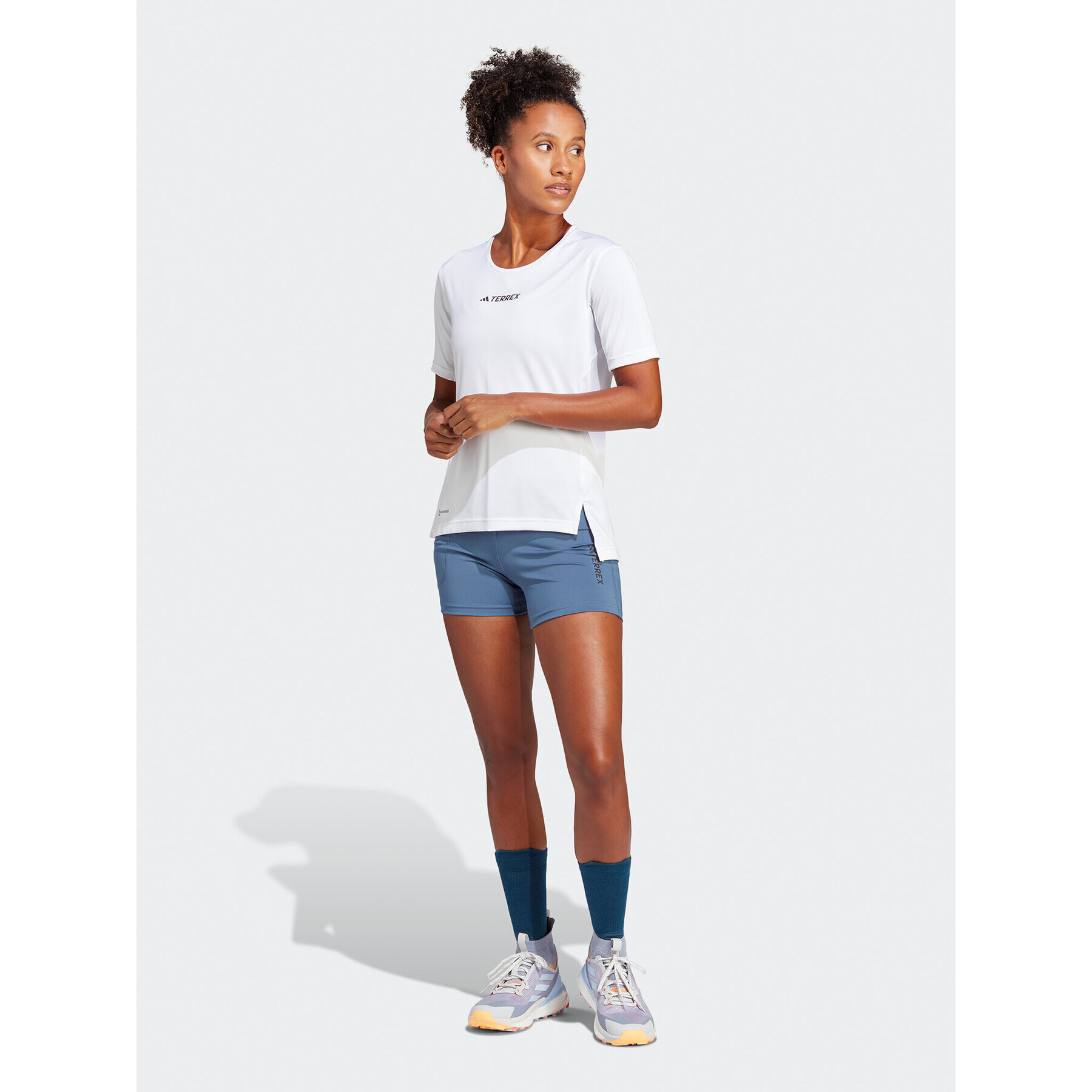 adidas Тишърт Terrex Multi T-Shirt HM4040 Бял Regular Fit - Pepit.bg