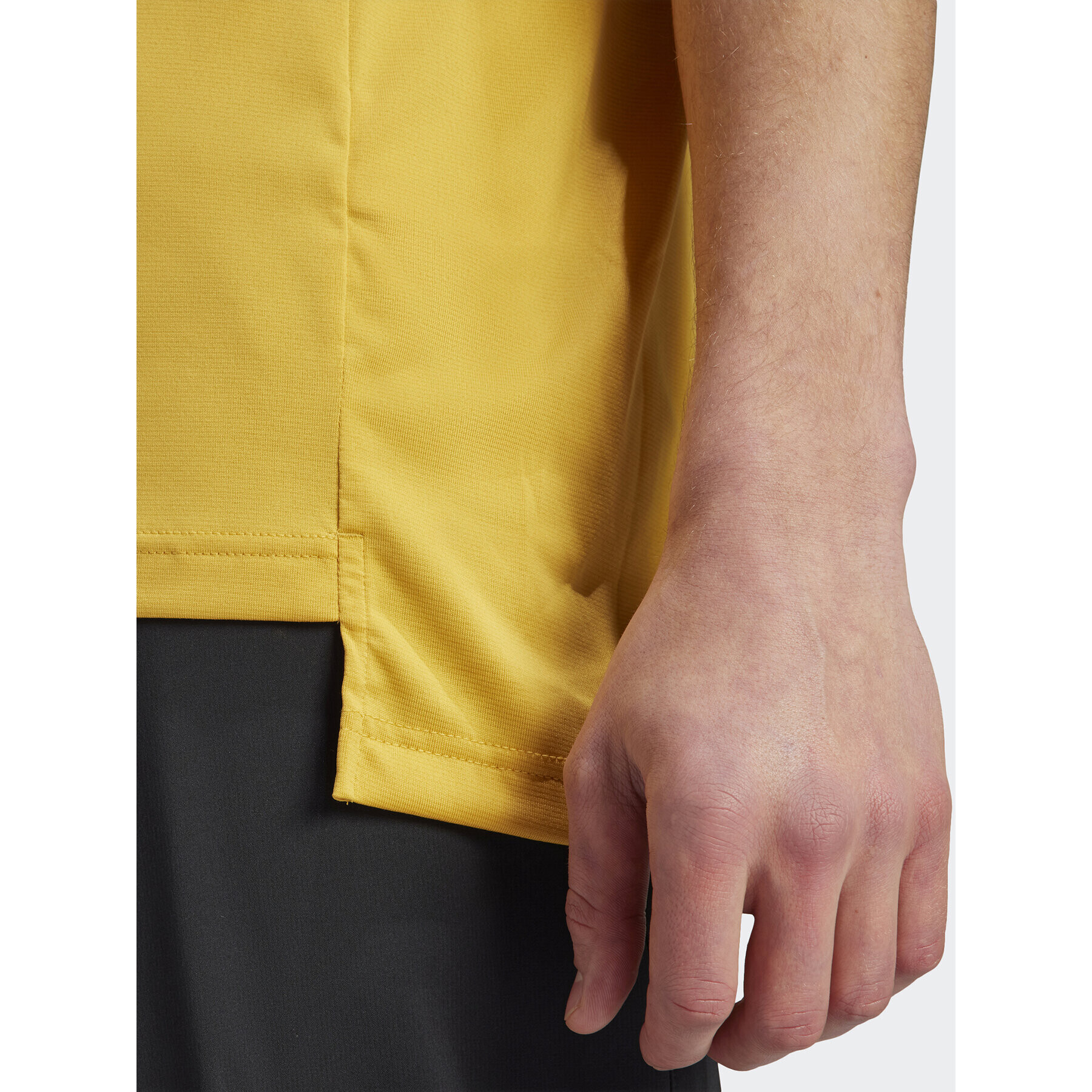 adidas Тишърт Terrex Multi T-Shirt HZ6238 Жълт Regular Fit - Pepit.bg