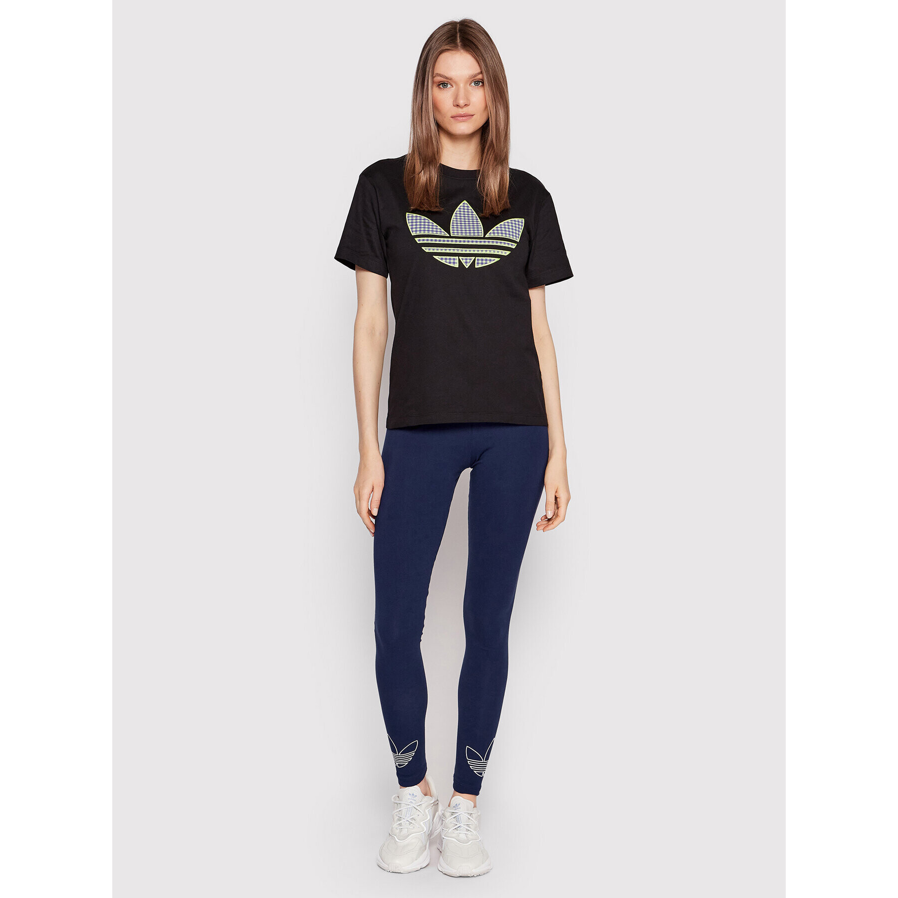 adidas Тишърт Trefoil HB9435 Черен Regular Fit - Pepit.bg