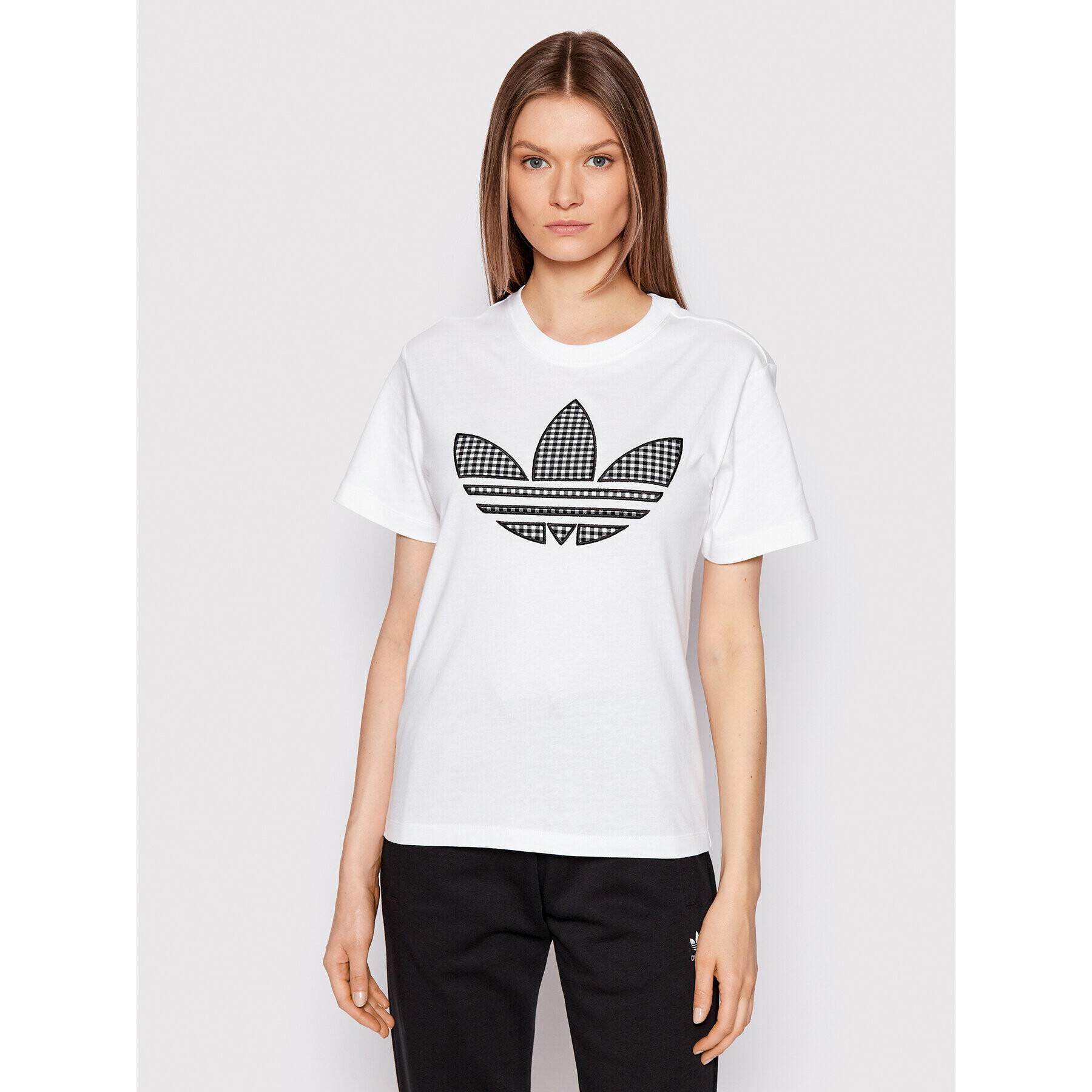 adidas Тишърт Trefoil HB9436 Бял Regular Fit - Pepit.bg