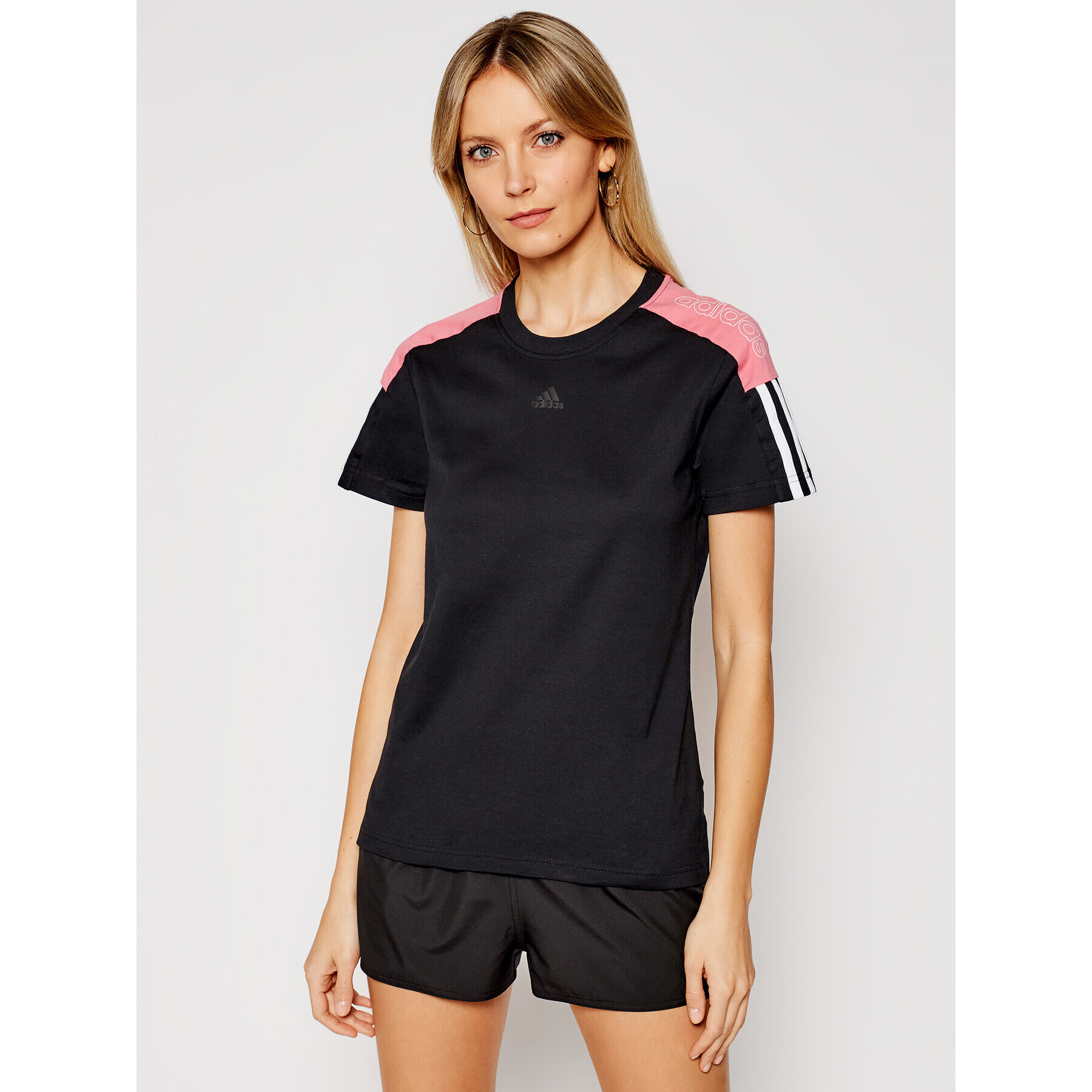 adidas Тишърт W Cb Lin T GL1446 Черен Regular Fit - Pepit.bg