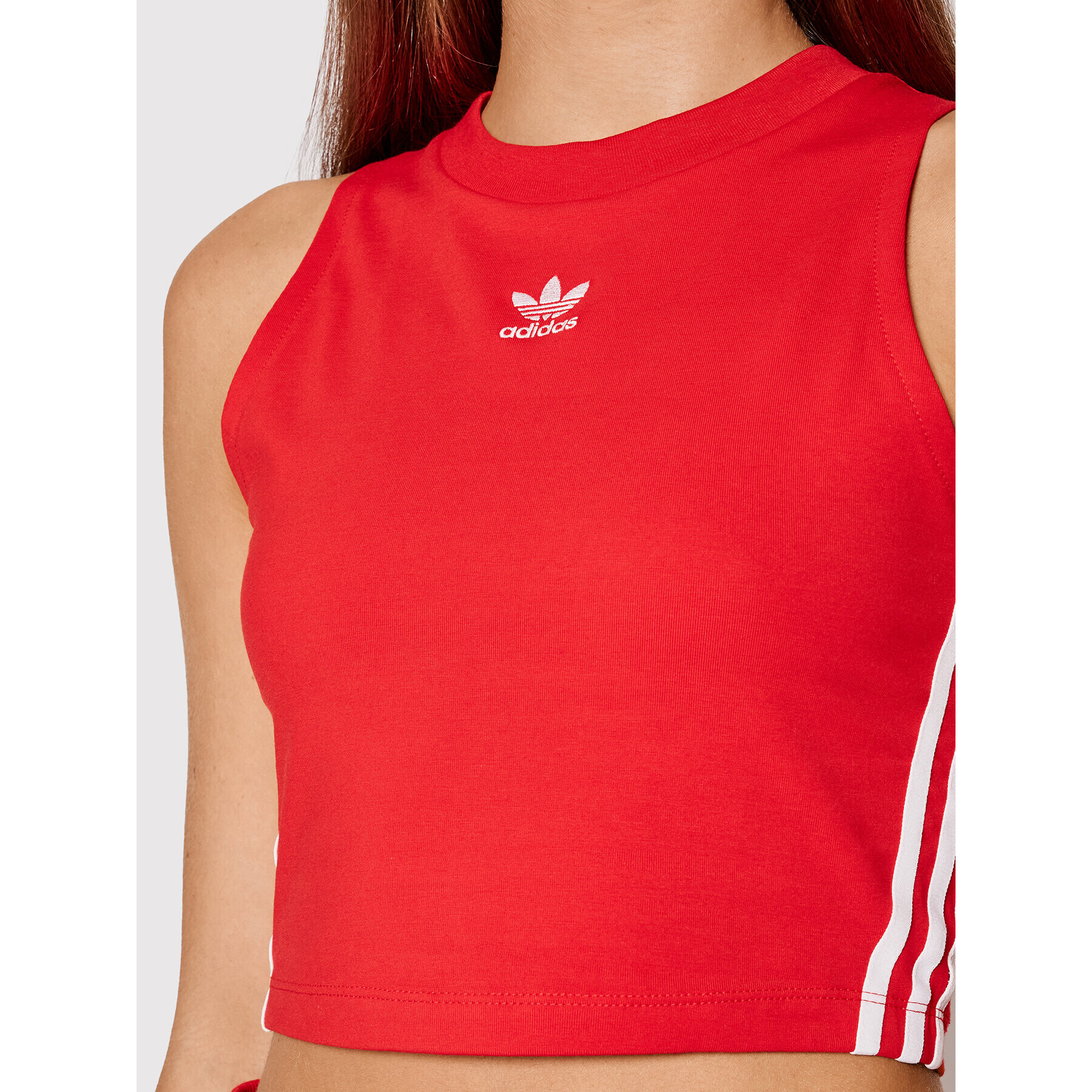 adidas топ adicolor Classics Cropped H38733 Червен Slim Fit - Pepit.bg