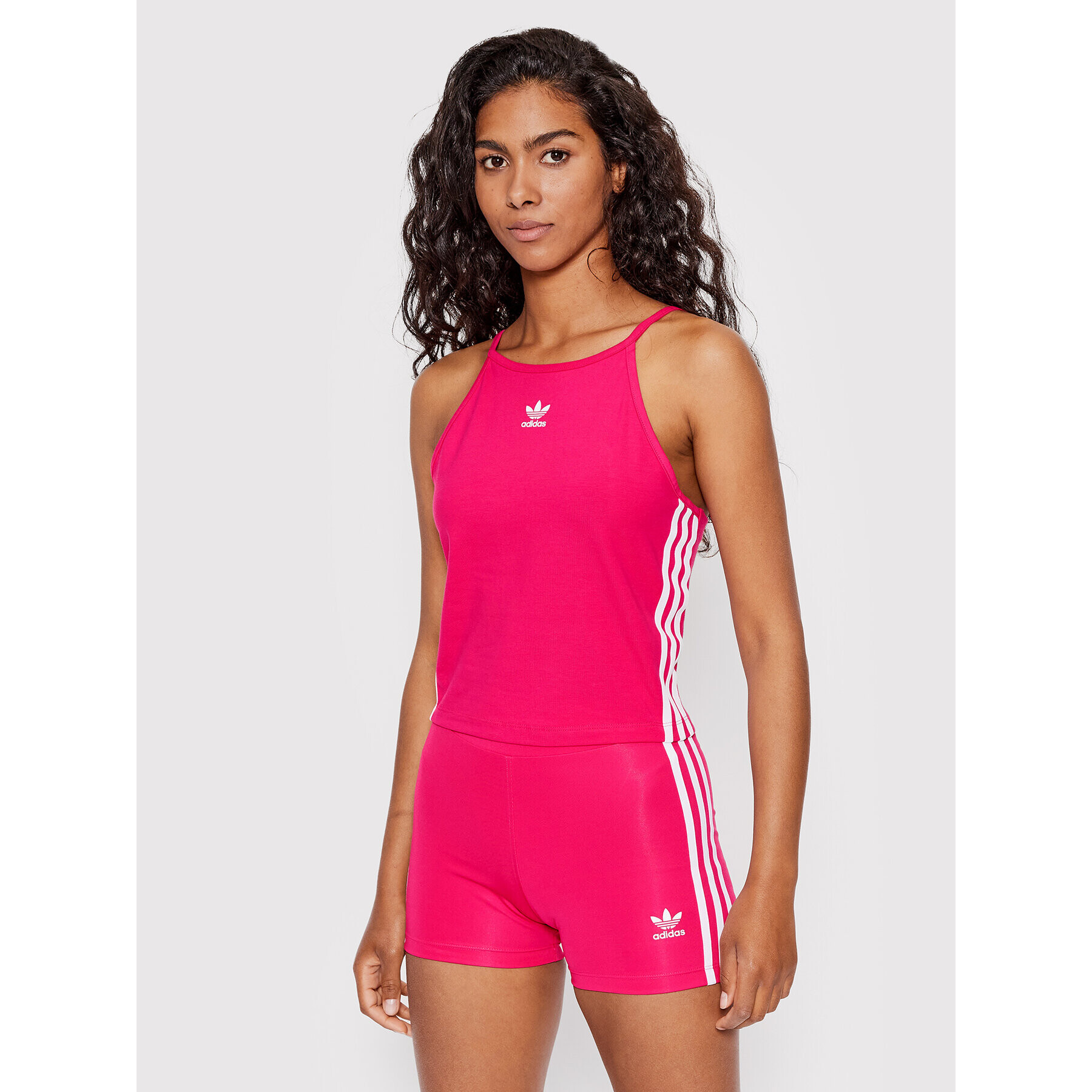 adidas топ adicolor Classics HG6143 Розов Slim Fit - Pepit.bg
