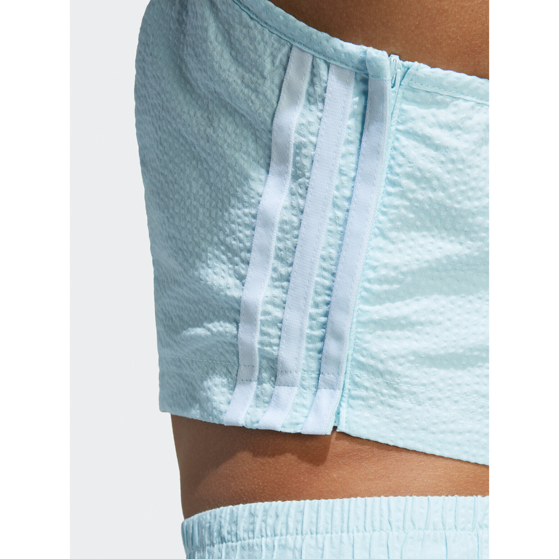 adidas топ adicolor Classics Poplin HL9307 Син Slim Fit - Pepit.bg
