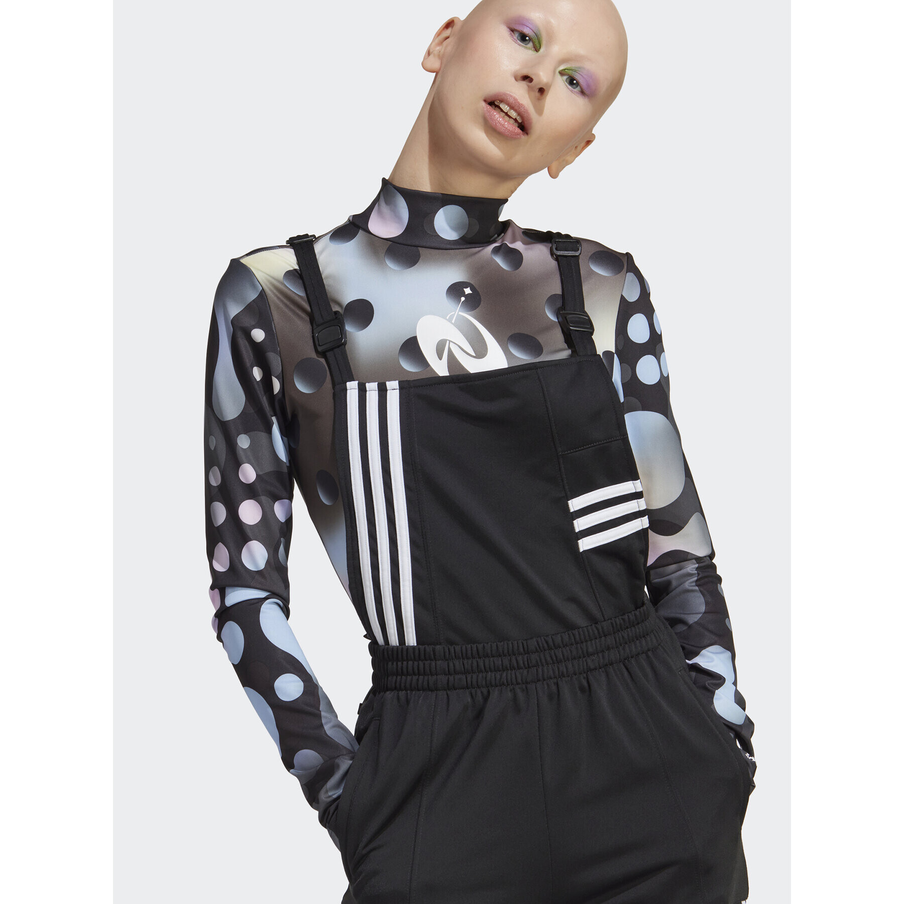 adidas топ Dungarees IC2373 Черен - Pepit.bg