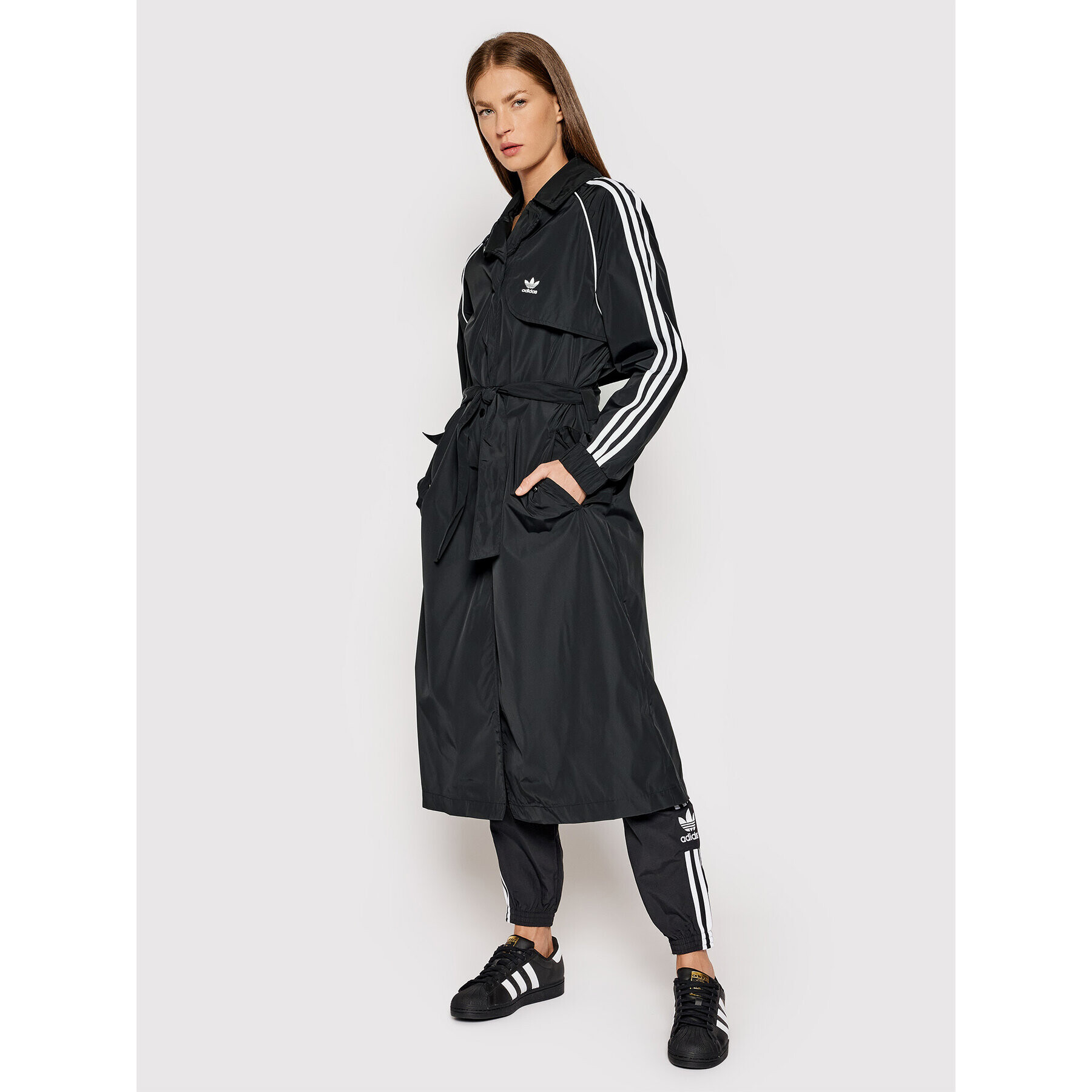 adidas Тренч adicolor Classics H35630 Черен Regular Fit - Pepit.bg