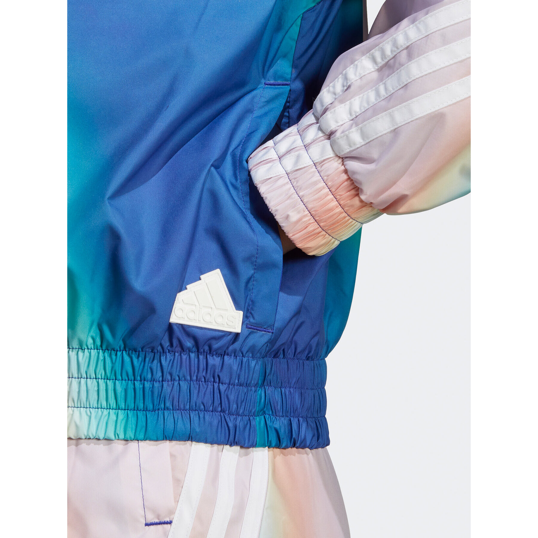 adidas Ветровка Future Icons Woven Windbreaker IC0470 Син Loose Fit - Pepit.bg