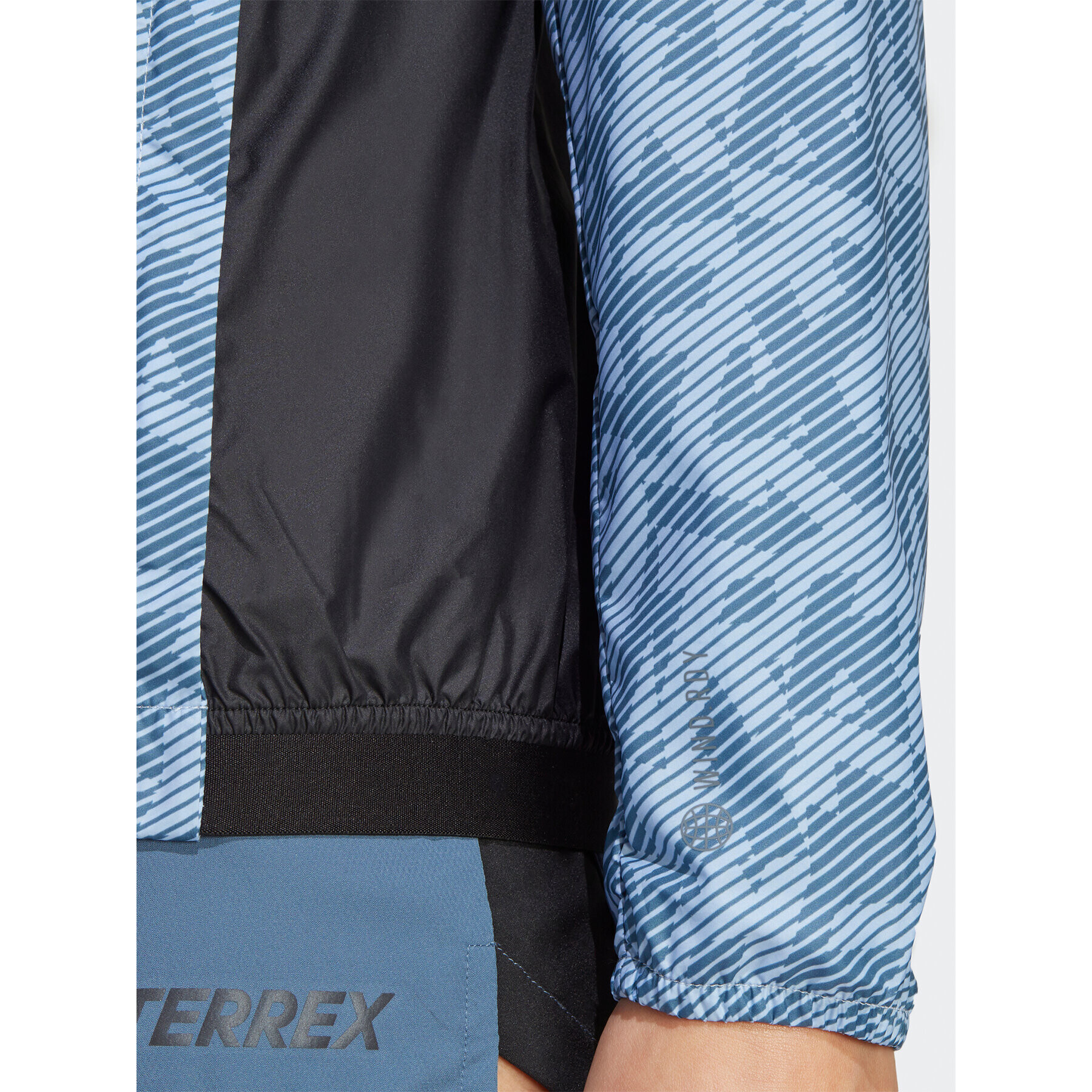 adidas Ветровка Terrex Trail Running Windbreaker HZ1320 Син Regular Fit - Pepit.bg