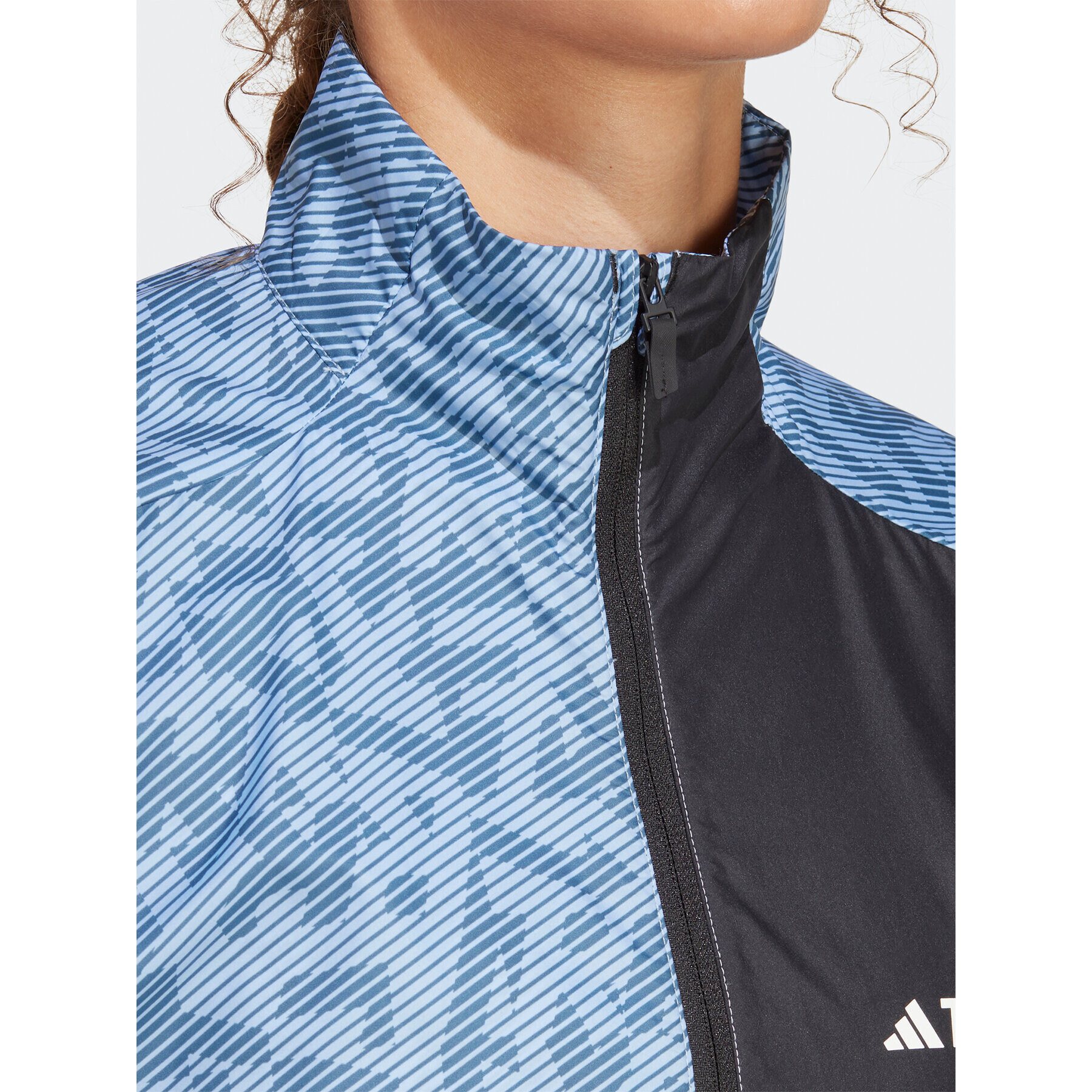 adidas Ветровка Terrex Trail Running Windbreaker HZ1320 Син Regular Fit - Pepit.bg