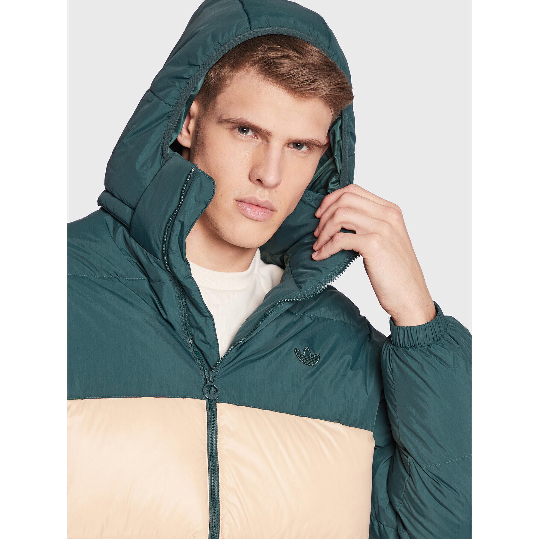 adidas Зимно яке Regen HL9187 Зелен Regular Fit - Pepit.bg
