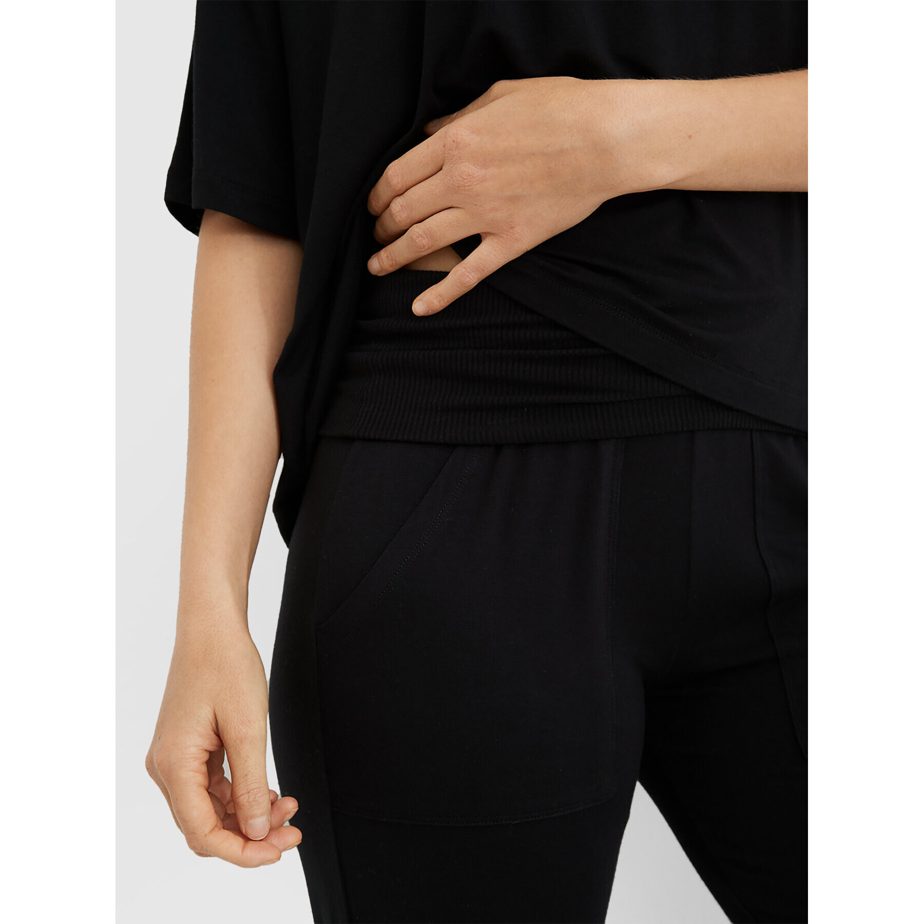 aerie Долнище анцуг 066-0496-4924 Черен Regular Fit - Pepit.bg