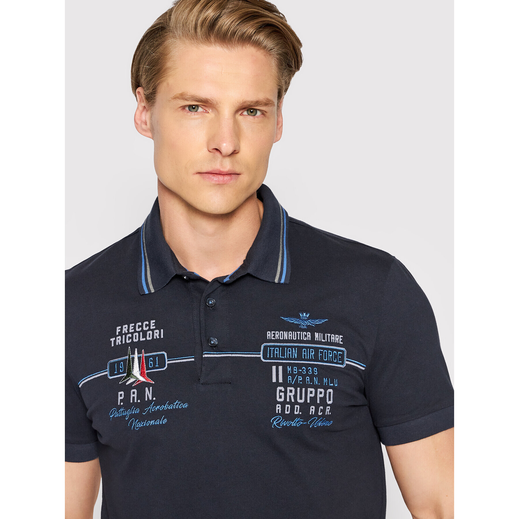 Aeronautica Militare Тениска с яка и копчета 221PO1607P199 Тъмносин Slim Fit - Pepit.bg