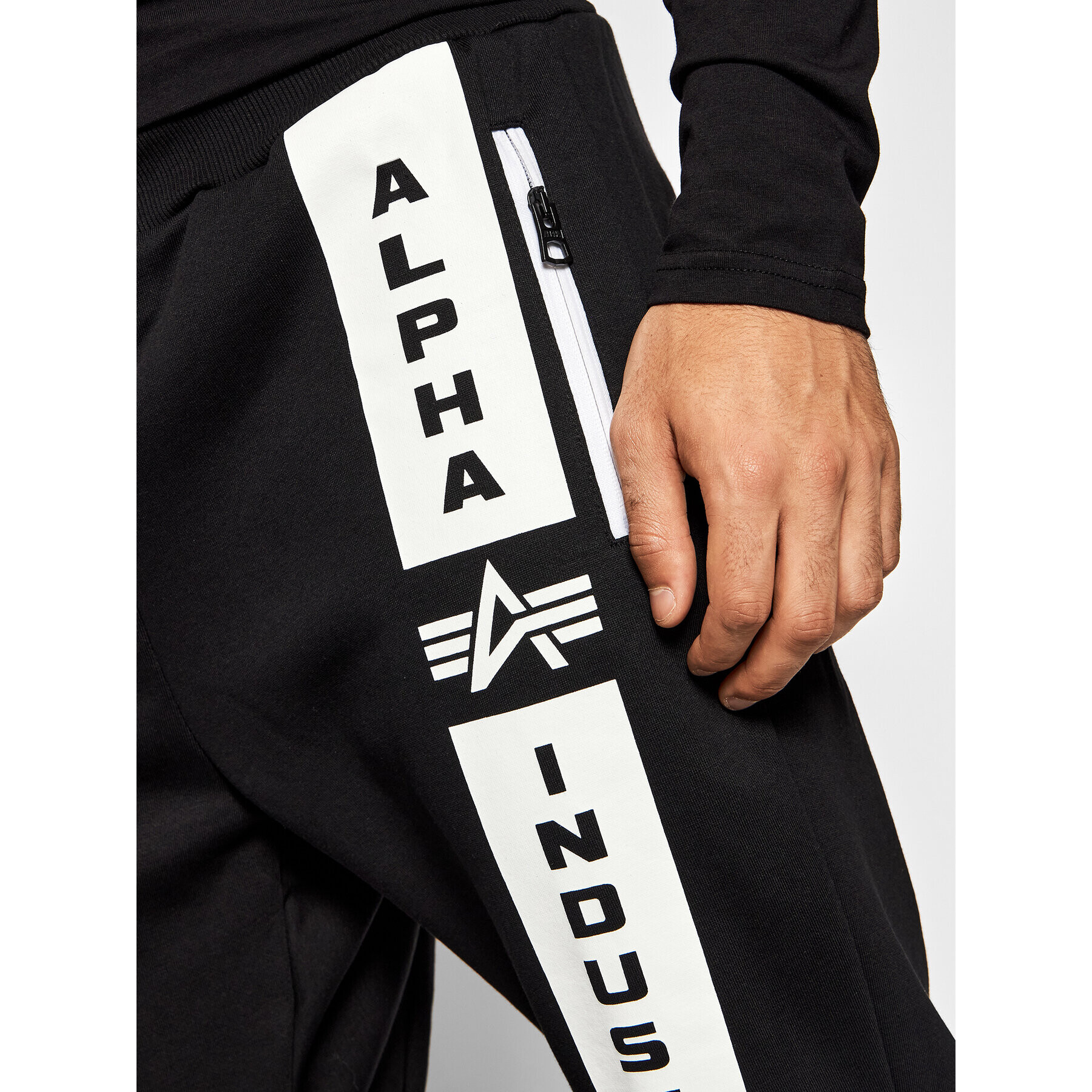 Alpha Industries Долнище анцуг Defense 198372 Черен Regular Fit - Pepit.bg