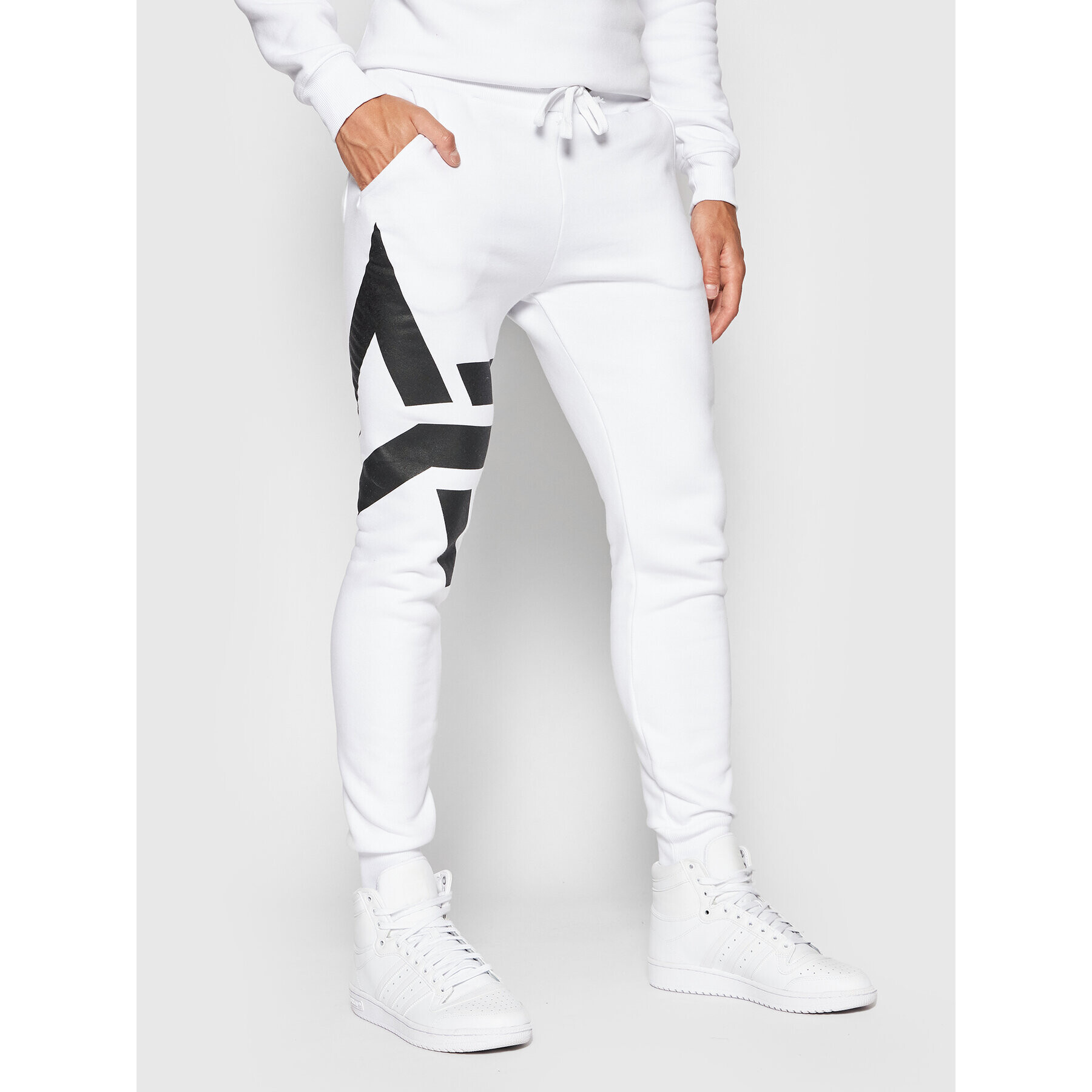 Alpha Industries Долнище анцуг Side Logo 118362 Бял Slim Fit - Pepit.bg