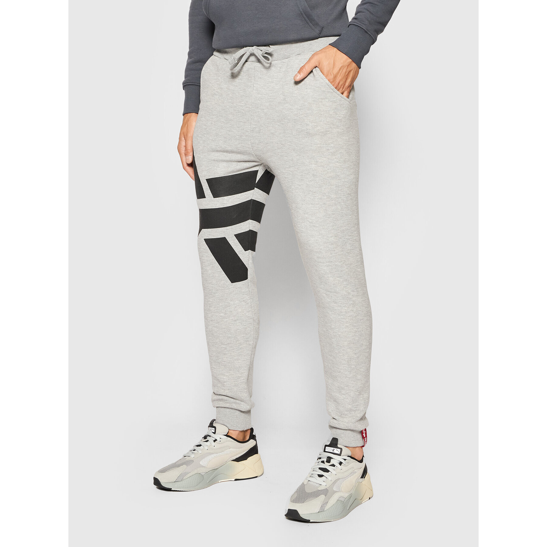 Alpha Industries Долнище анцуг Side Logo 118362 Сив Slim Fit - Pepit.bg