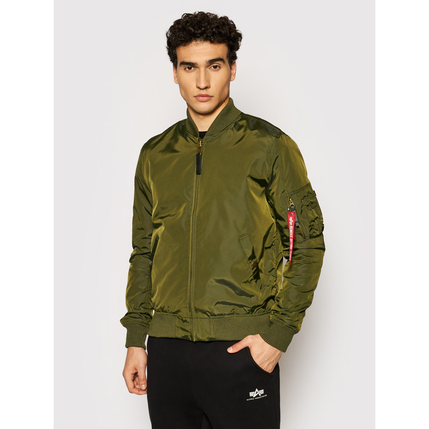 Alpha Industries Яке бомбър Ma-1 191103 Зелен Regular Fit - Pepit.bg