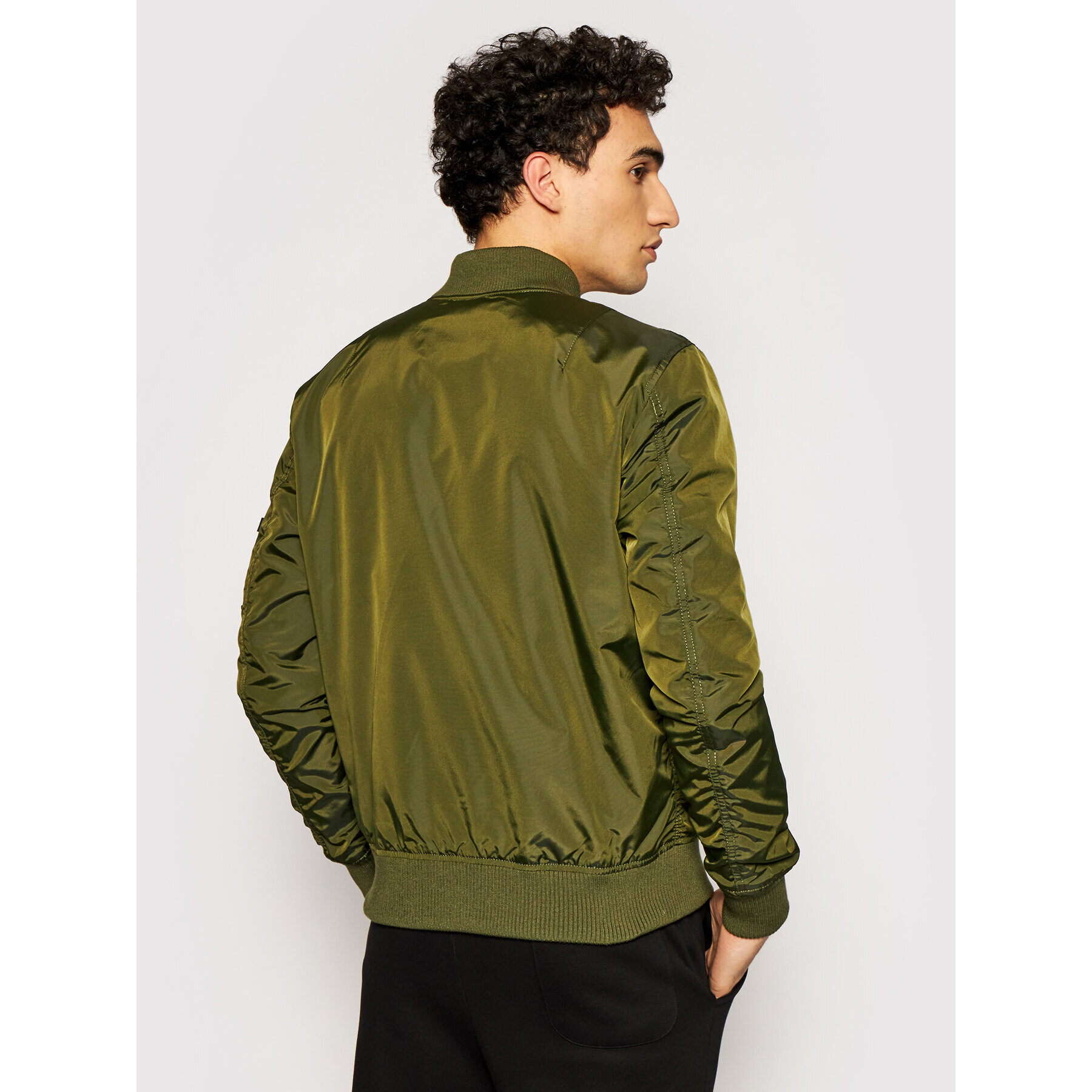 Alpha Industries Яке бомбър Ma-1 191103 Зелен Regular Fit - Pepit.bg