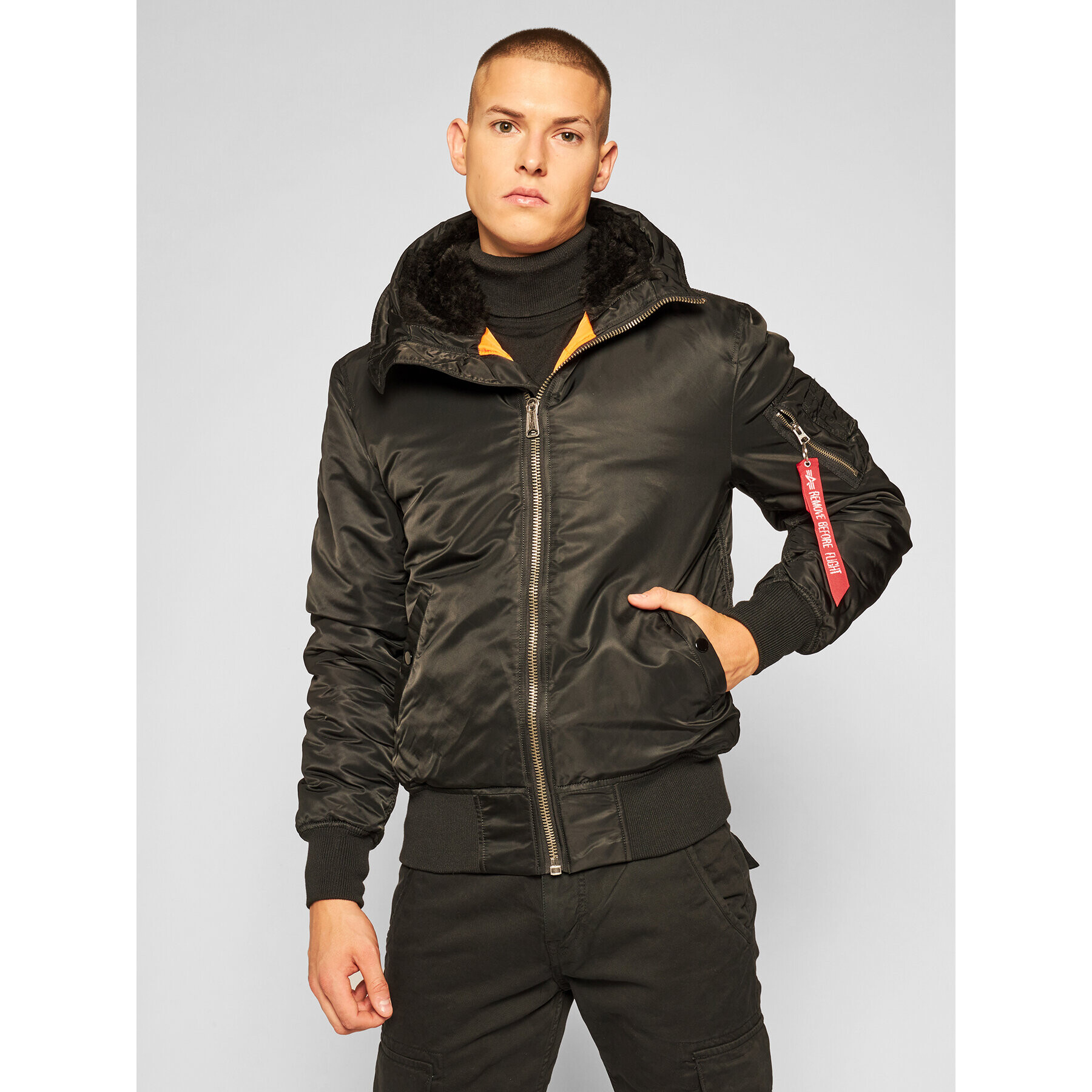 Alpha Industries Преходно яке Ma-1 158104 Черен Standard Fit - Pepit.bg