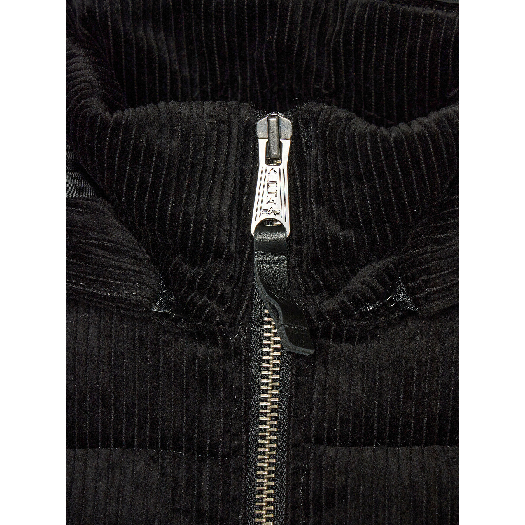 Alpha Industries Пухено яке Cord 138118 Черен Regular Fit - Pepit.bg