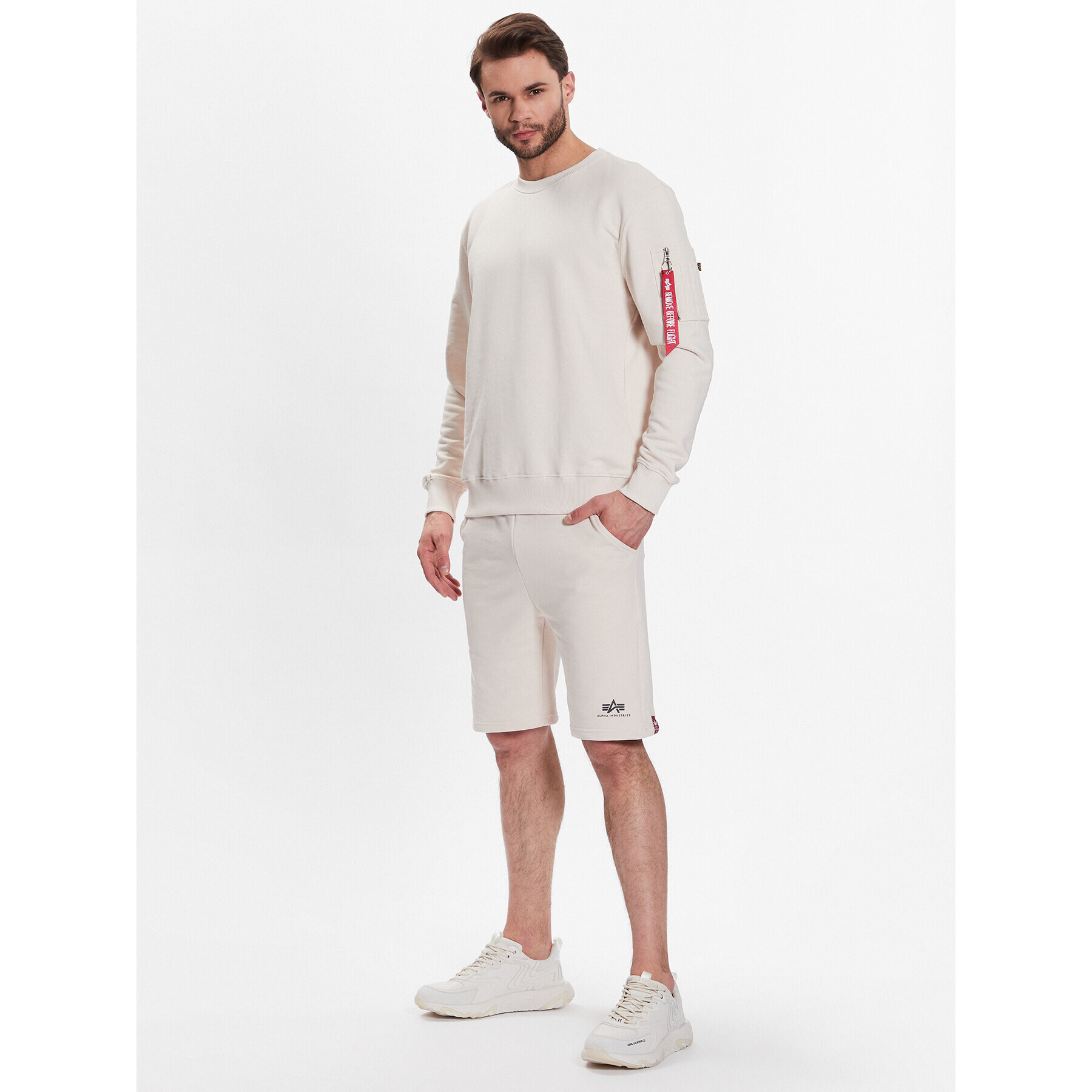 Alpha Industries Спортни шорти Basic 116363 Бежов Regular Fit - Pepit.bg